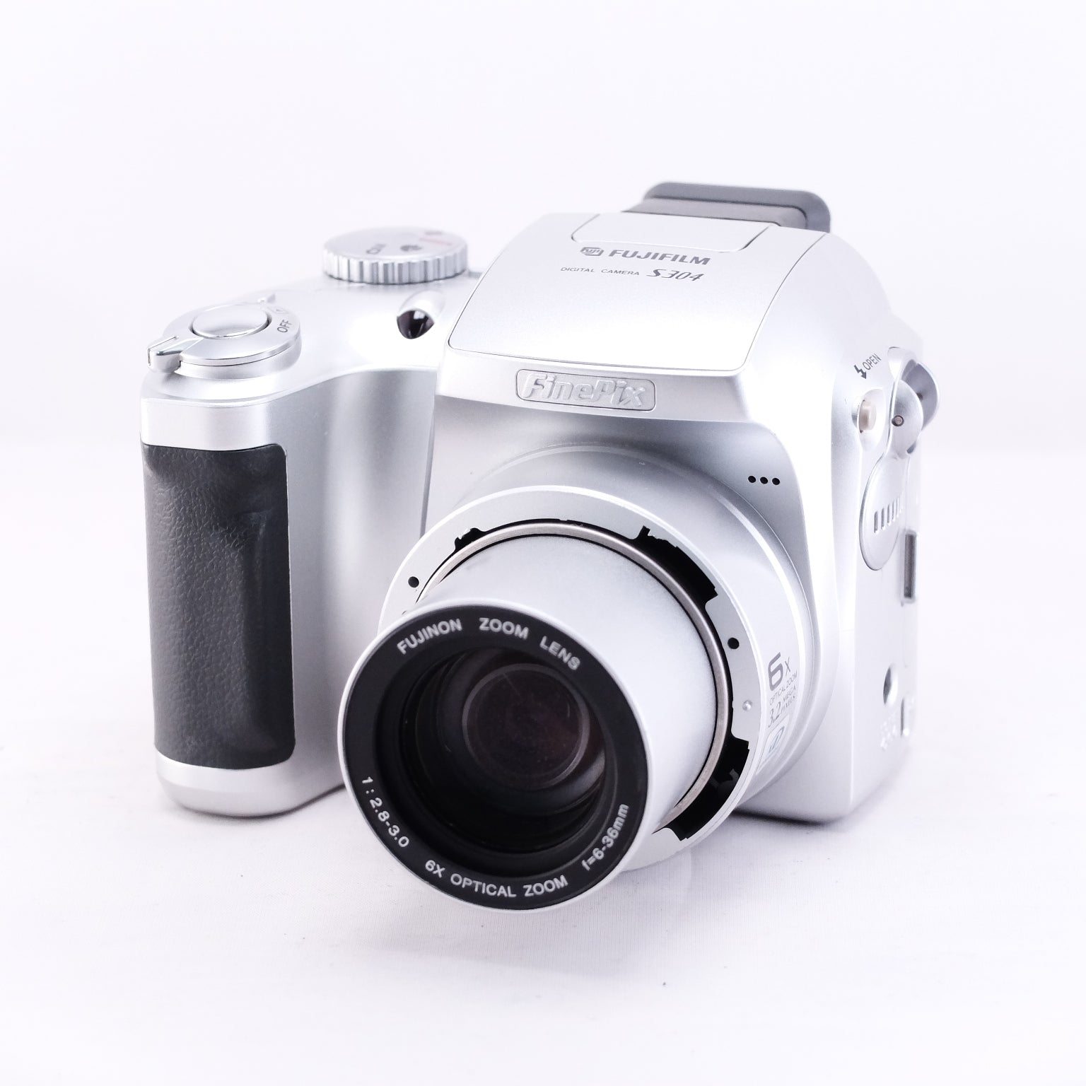 2002 FUJIFILM FinePix S304(メモリーカード&電池付き)