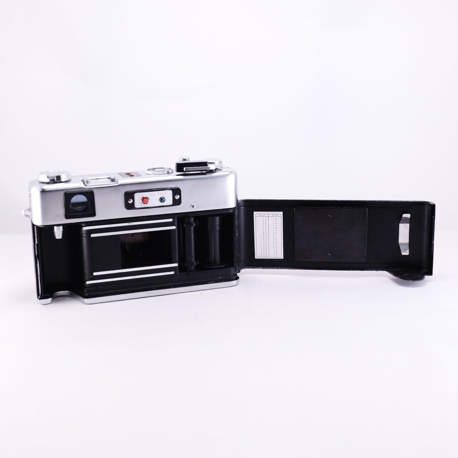 YASHICA Electro 35 初代(Silver)