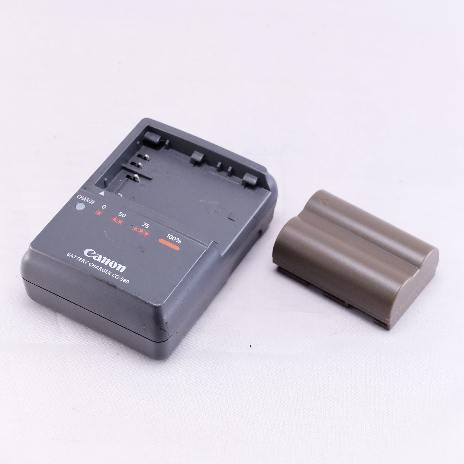 Canon EOS 50D + BATTERY GRIP BG-E2N