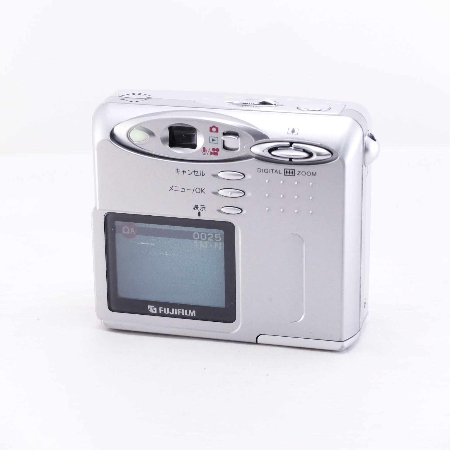 【FUJIFILM】FinePix 30i #1819259937093 (メモリーカード&電池付き) | 東京CAMERA