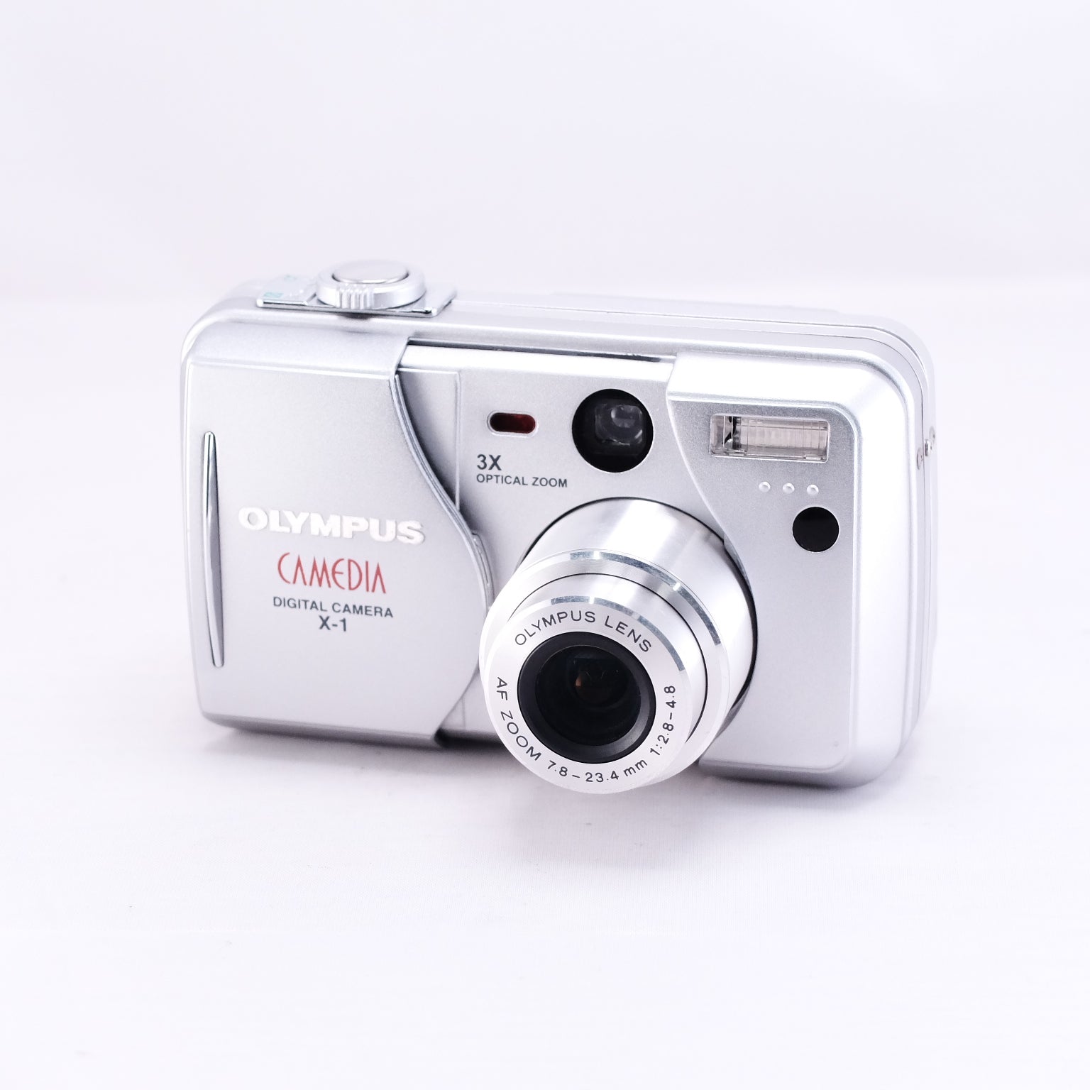 2002 OLYMPUS CAMEDIA X-1(メモリーカード&バッテリー/充電器付き)