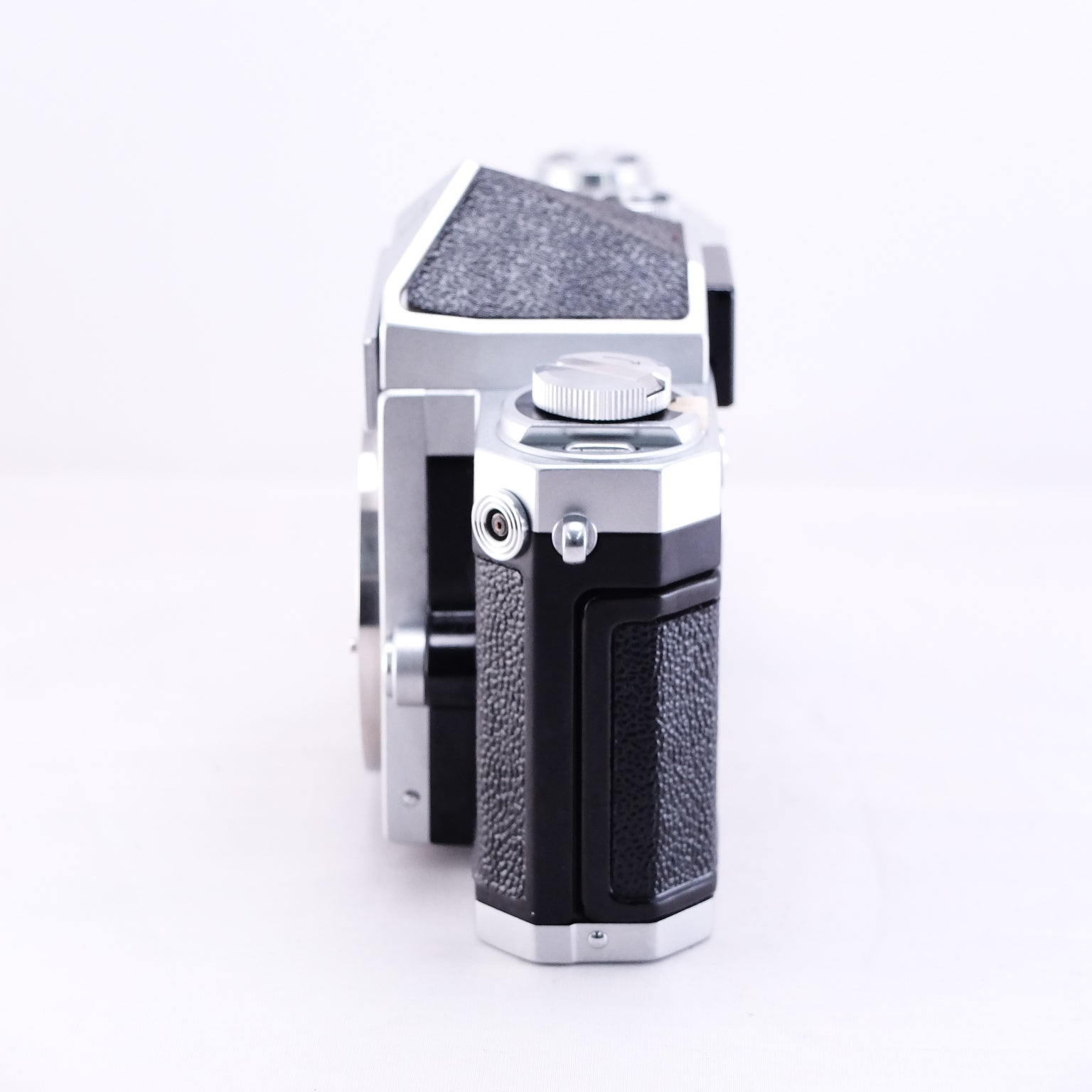 Nikon F アイレベル (silver) 670万台 *整備品