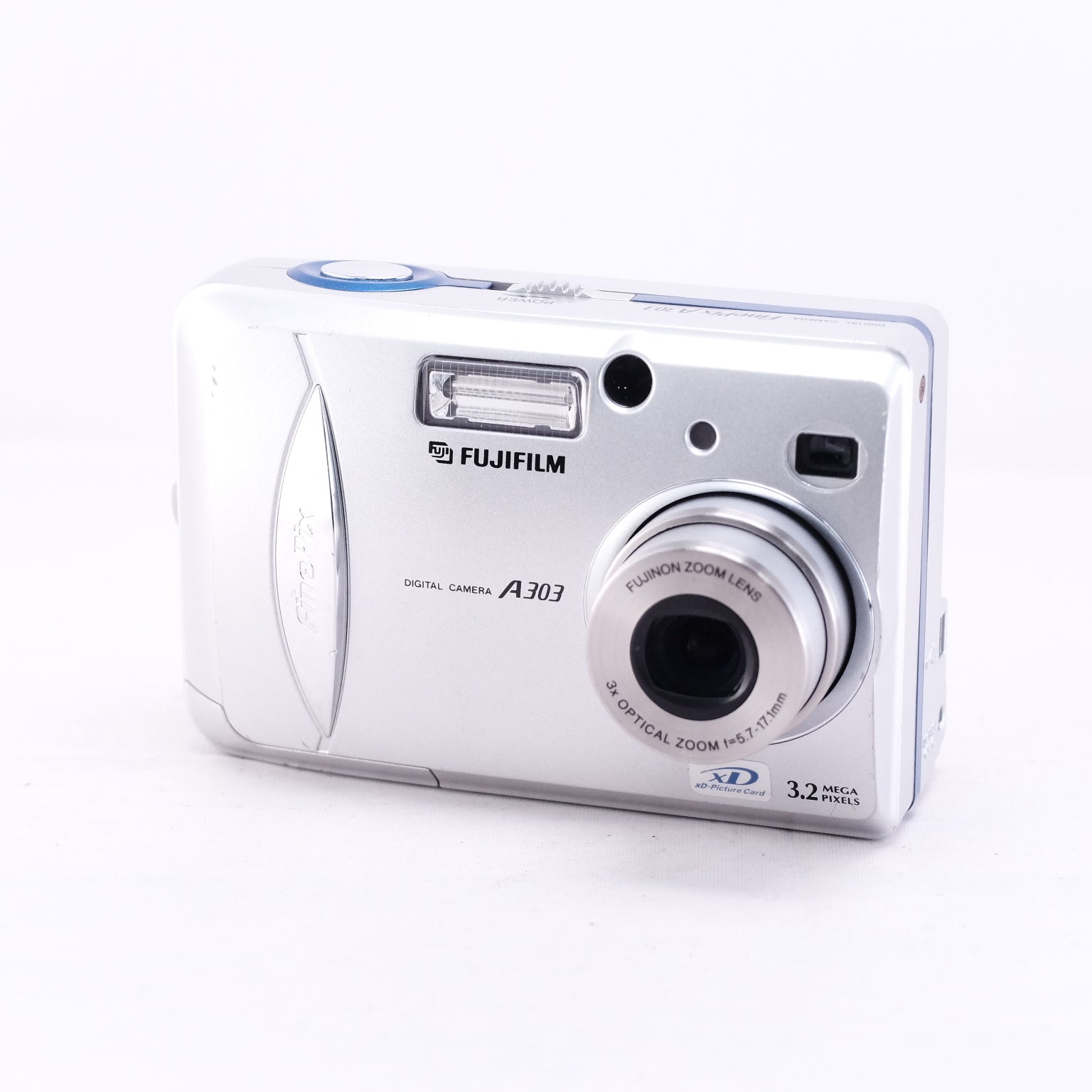 2002 FUJIFILM FinePix A303(メモリーカード&電池付き)