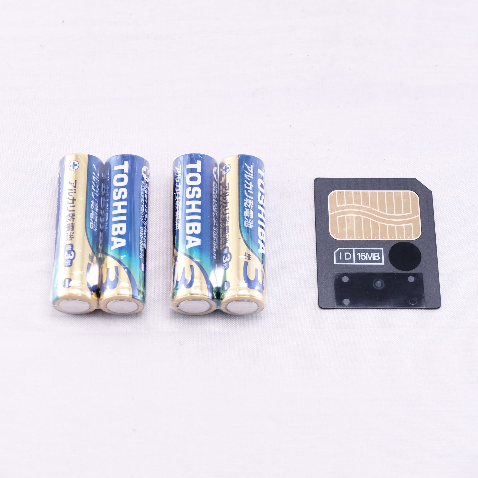 2002 OLYMPUS CAMEDIA C-300ZOOM(メモリーカード&電池付き)