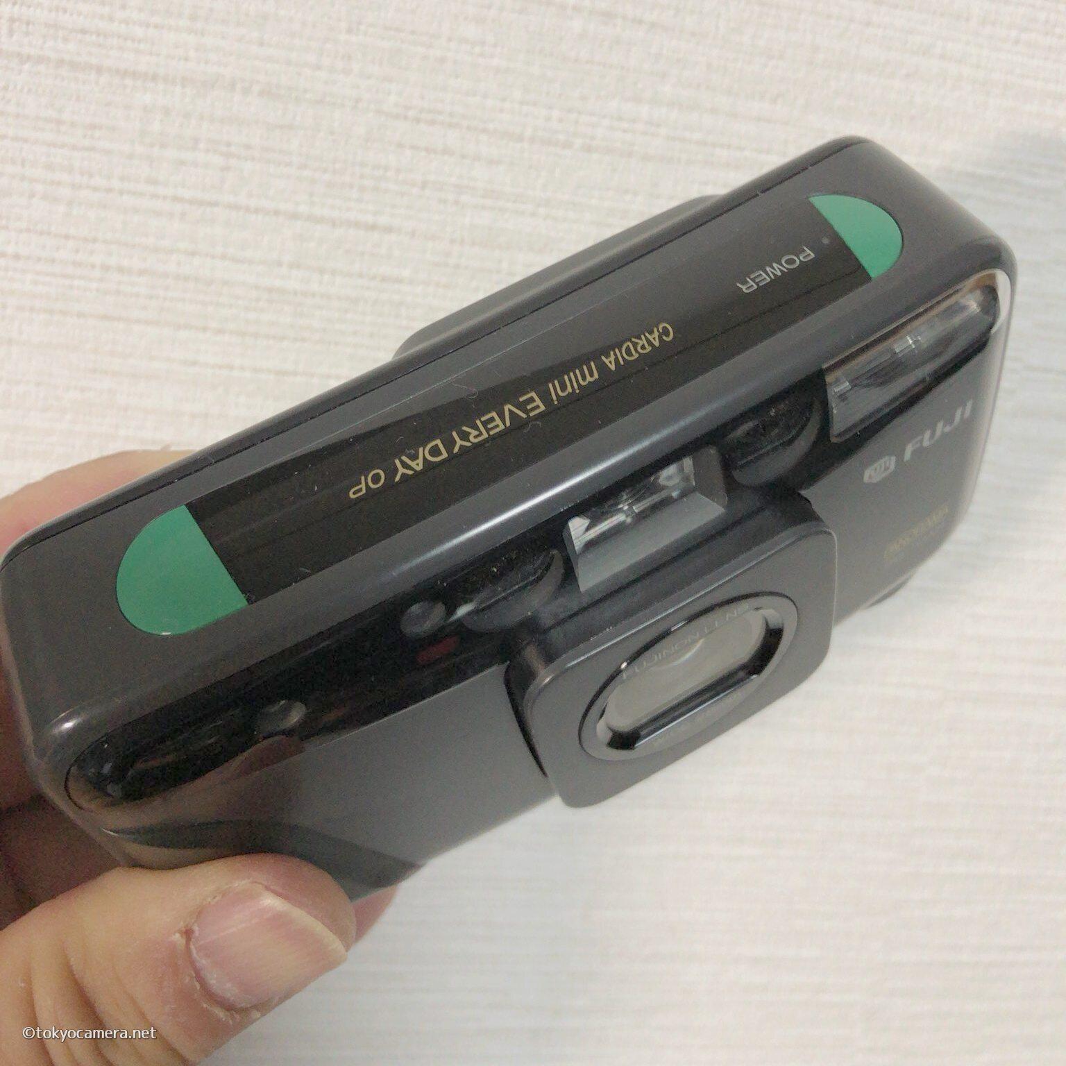 ポケットから取り出せば、そこはもう昭和の街角。  Fujifilm CARDIA mini every day OP + 期限切れフィルム