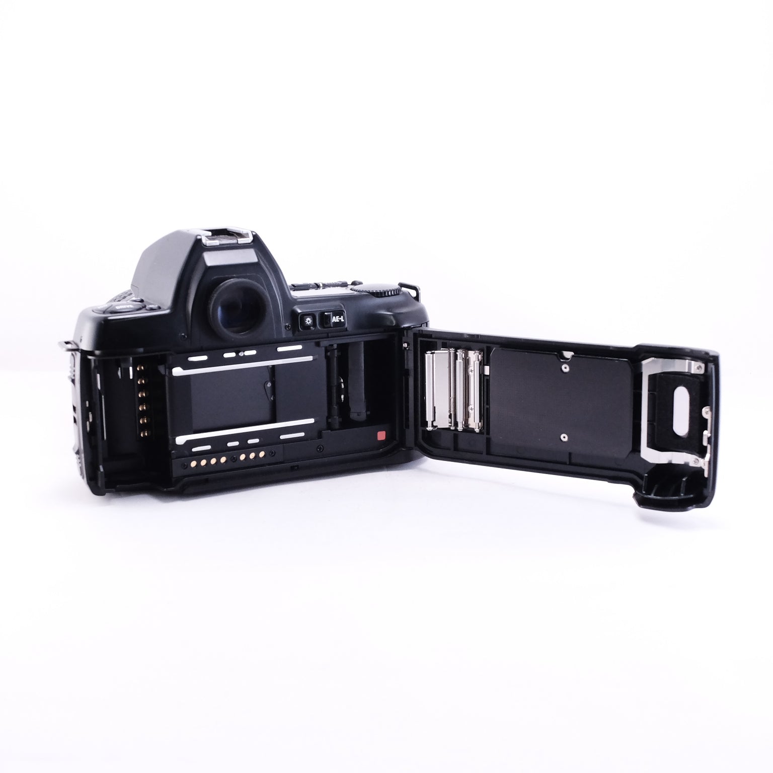 Nikon F-801s + AF NIKKOR 28-70mm F3.5-4.5 D [F]
