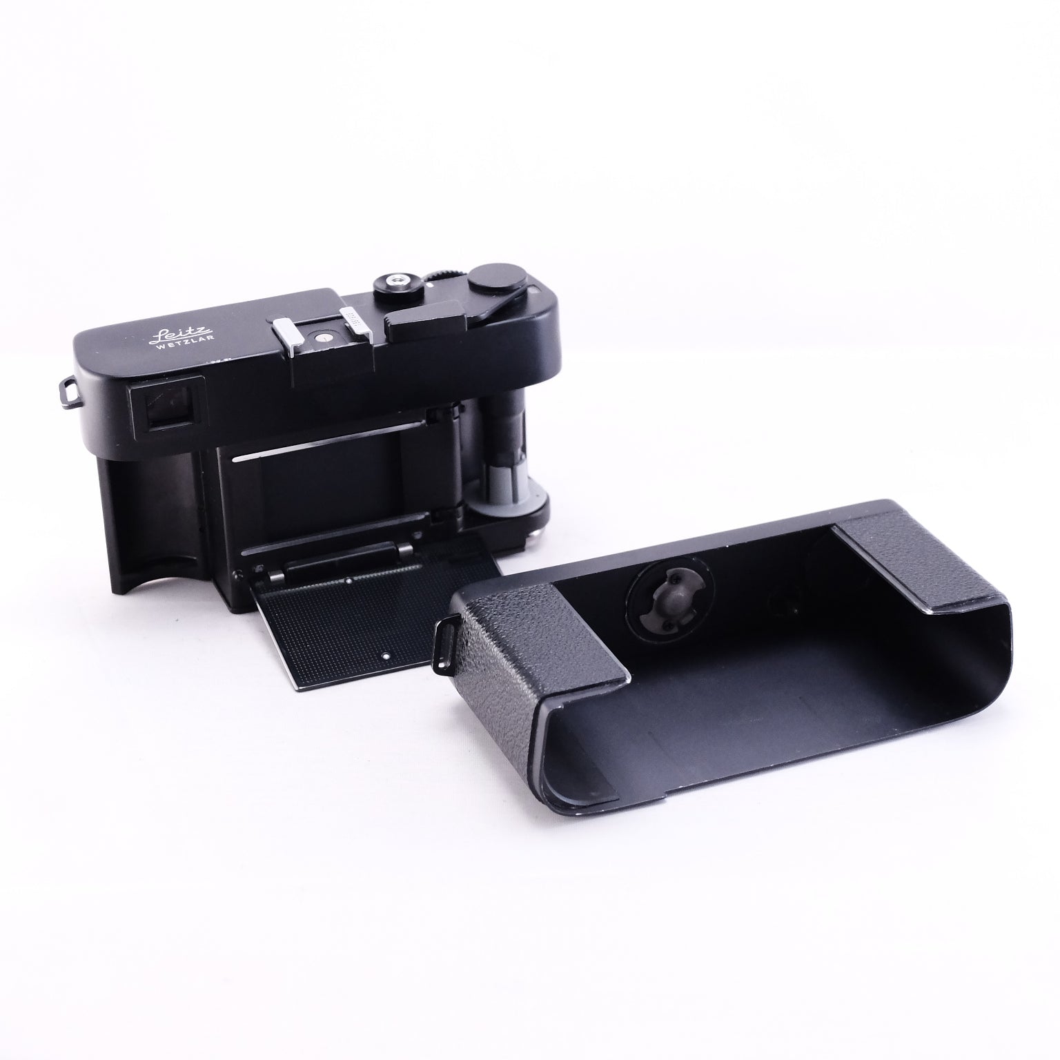 Leica CL + SUMMICRON-C 40mm F2 + 専用フードキャップ