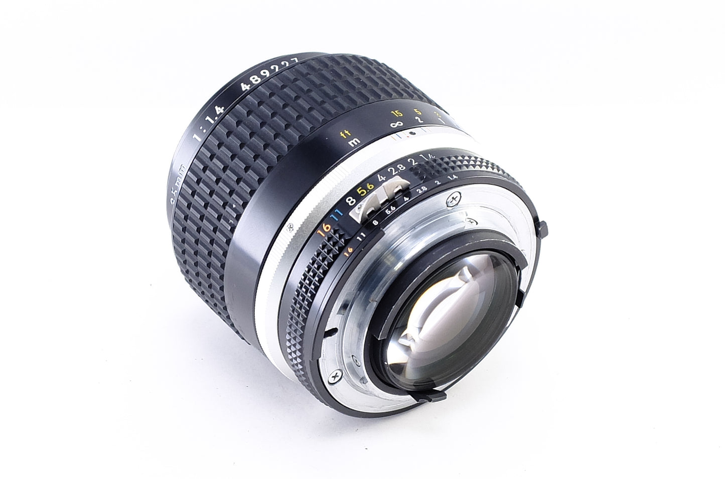 【Nikon】Ai-s NIKKOR 35mm F1.4 [ニコンFマウント]