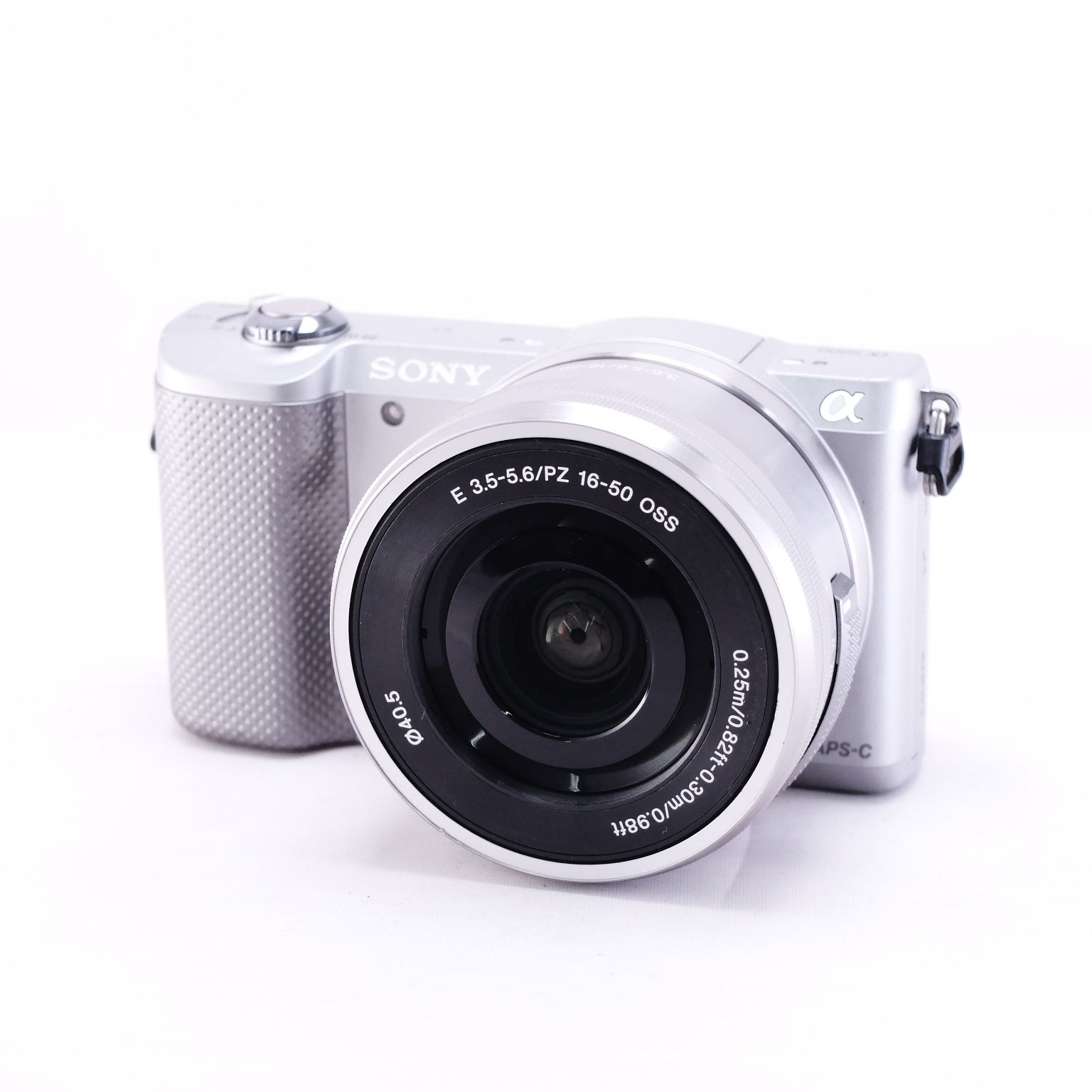 SONY α5000 + E PZ 16-50mm F3.5-5.6 OSS (Silver)
