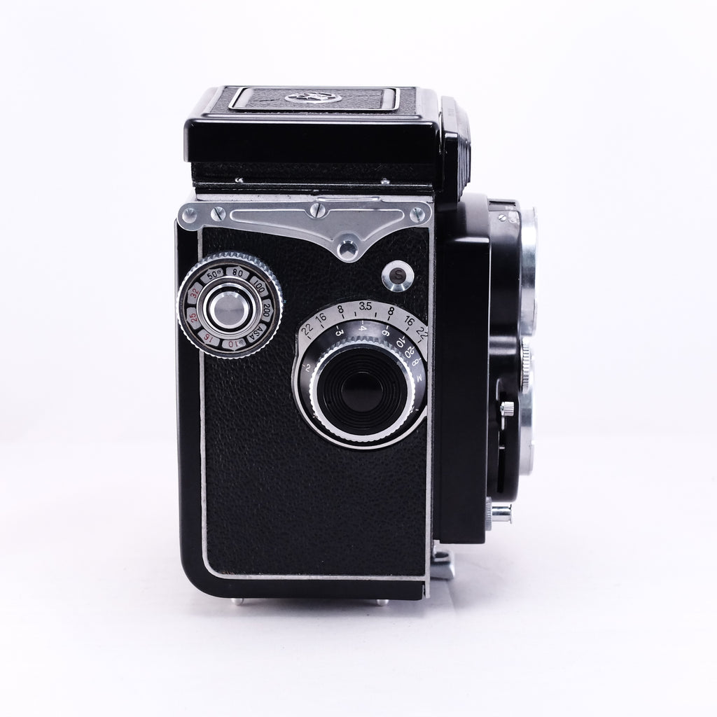 YASHICA Yashicaflex 新B