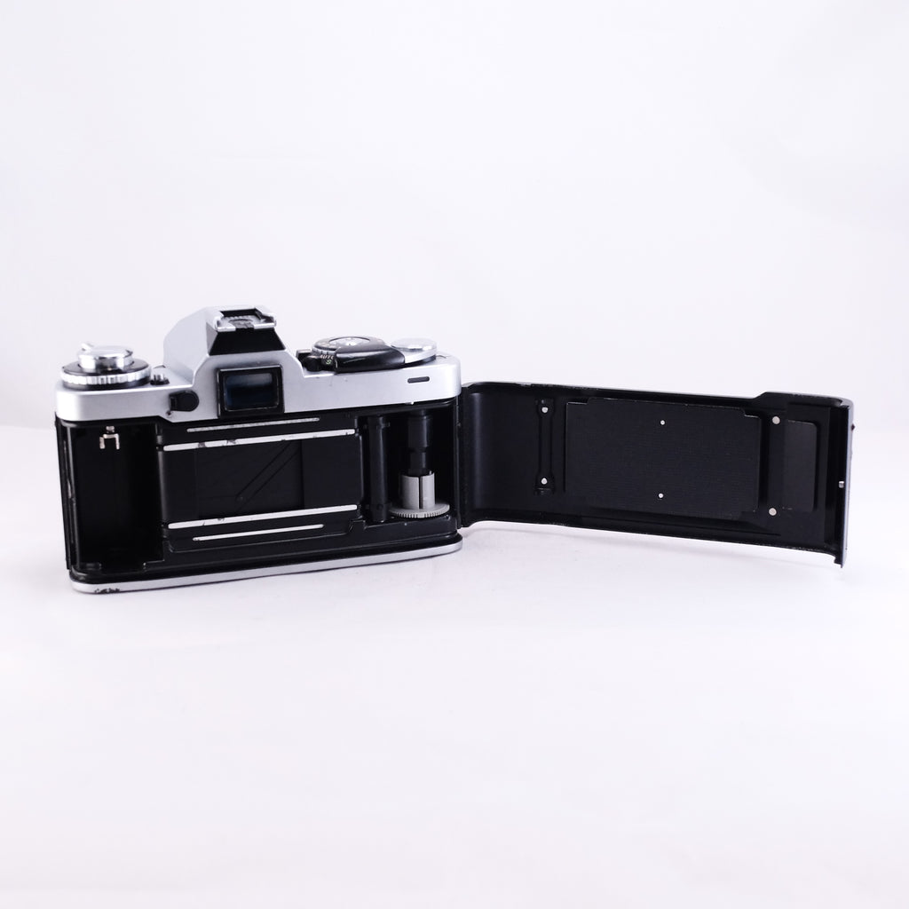 Minolta XD (silver) + New MD 50mm F1.7 [MD]