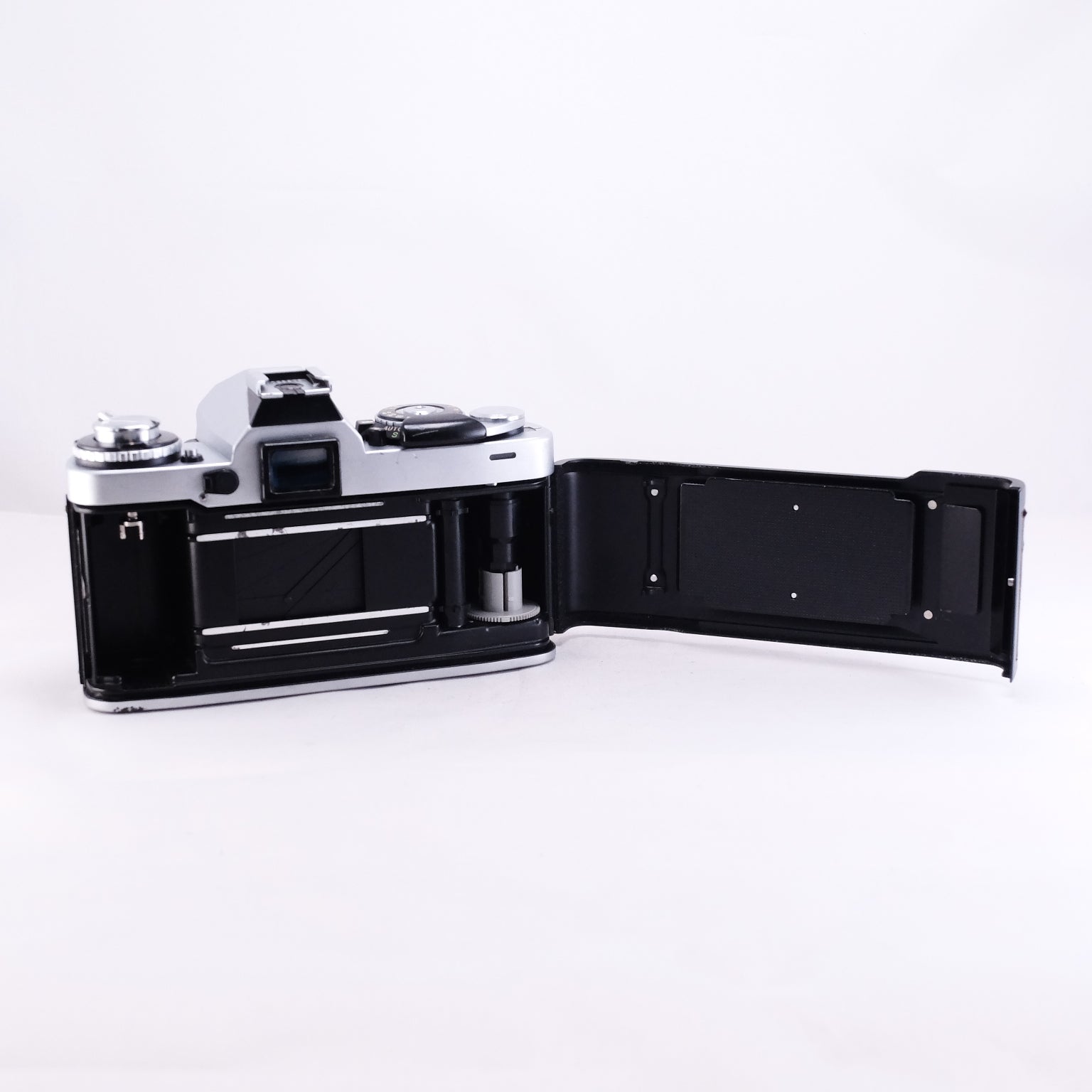 Minolta XD (silver) + New MD 50mm F1.7 [MD]