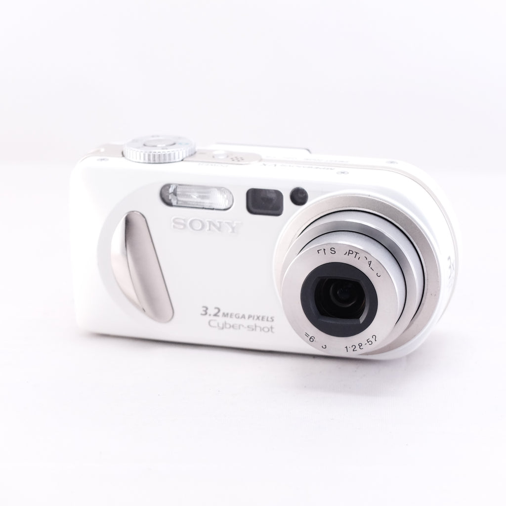 2003　SONY Cyber-shot DSC-P8（メモリーカード&バッテリー/充電器付き）