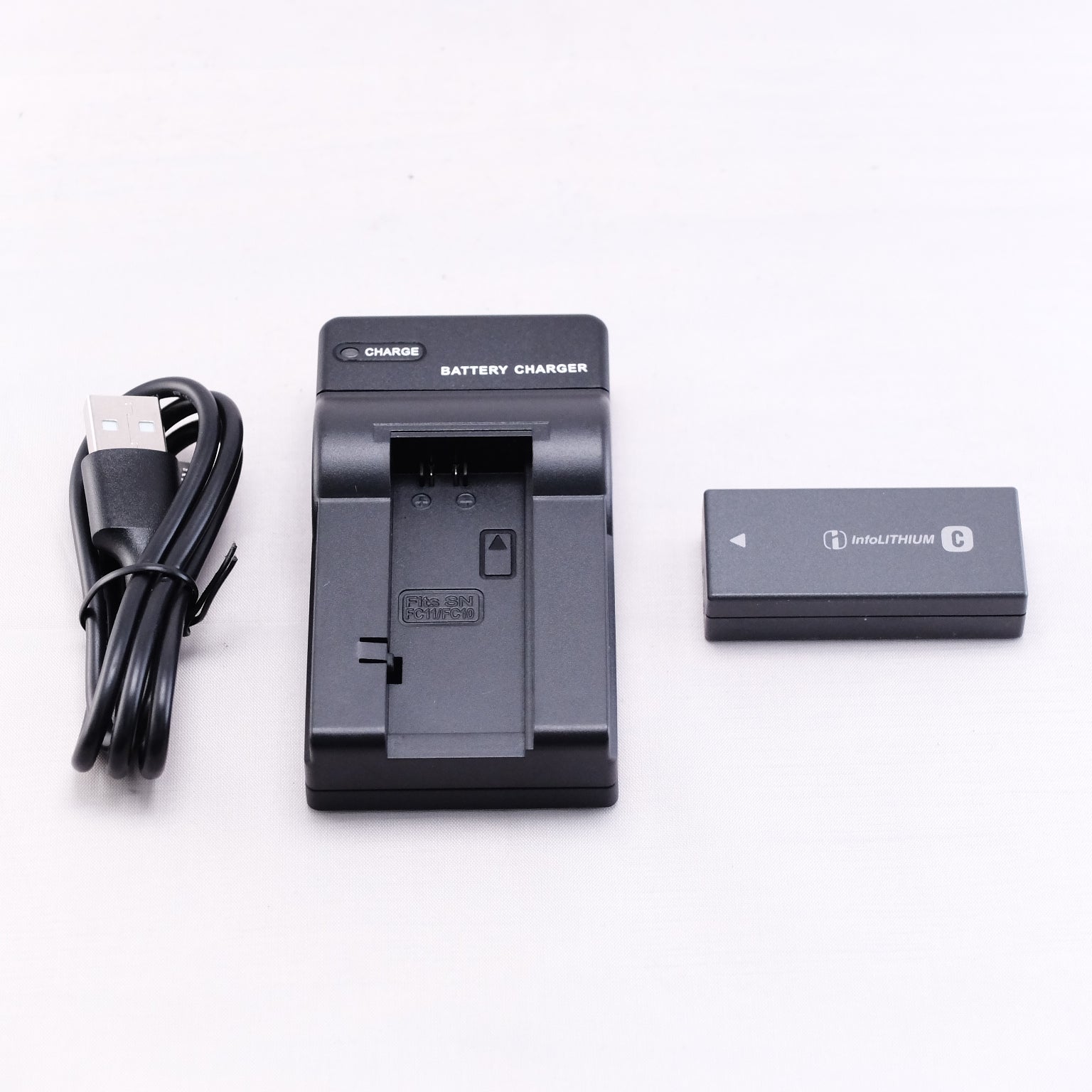 2003　SONY Cyber-shot DSC-P8（メモリーカード&バッテリー/充電器付き）