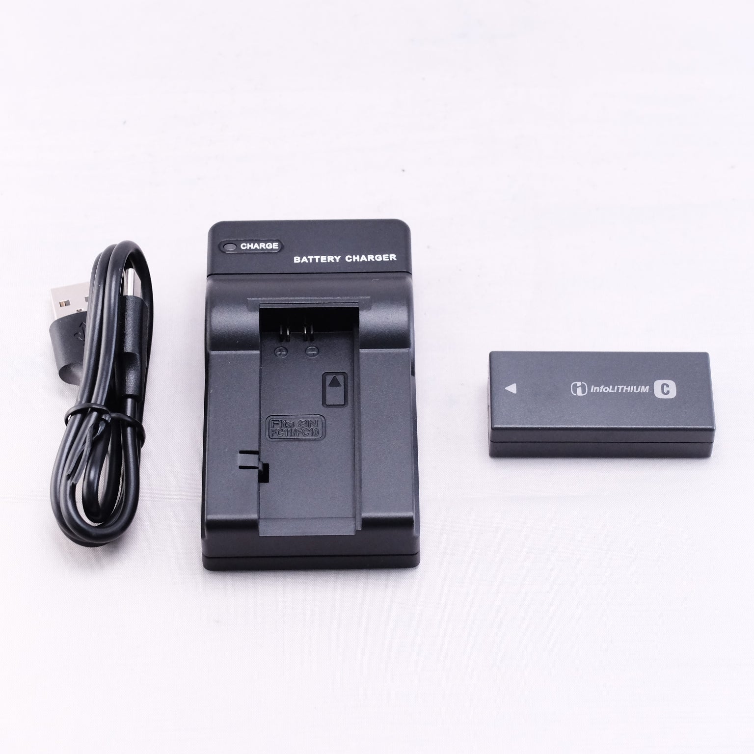 2003　SONY  Cyber-shot DSC-P8（メモリーカード&バッテリー/充電器付き）