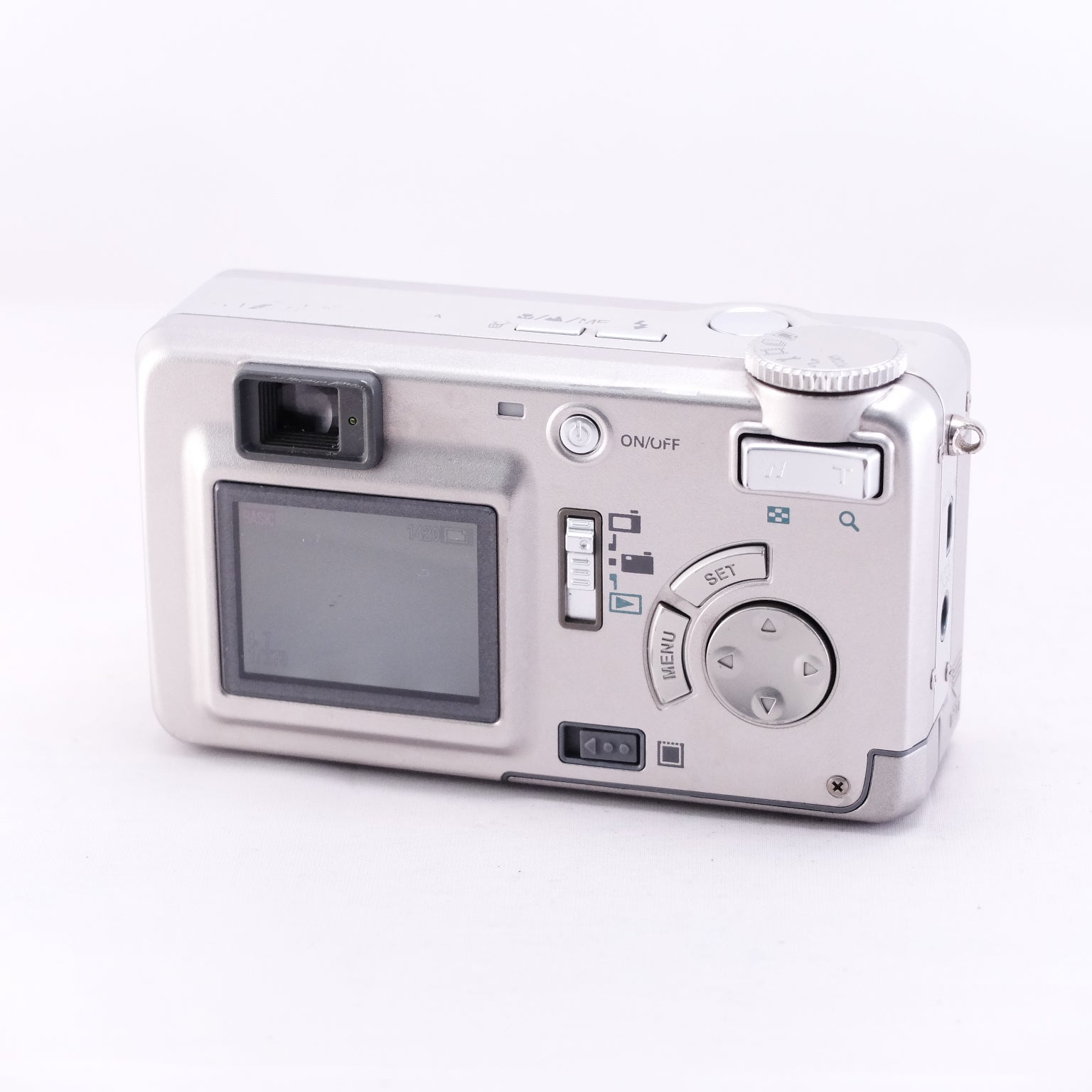 2002　SANYO DSC-MZ3（メモリーカード&バッテリー/充電器付き）
