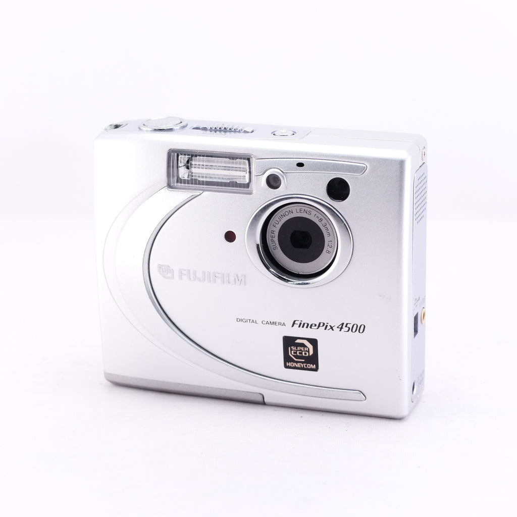 2000　FUJIFILM FinePix 4500（メモリーカード&電池付き）