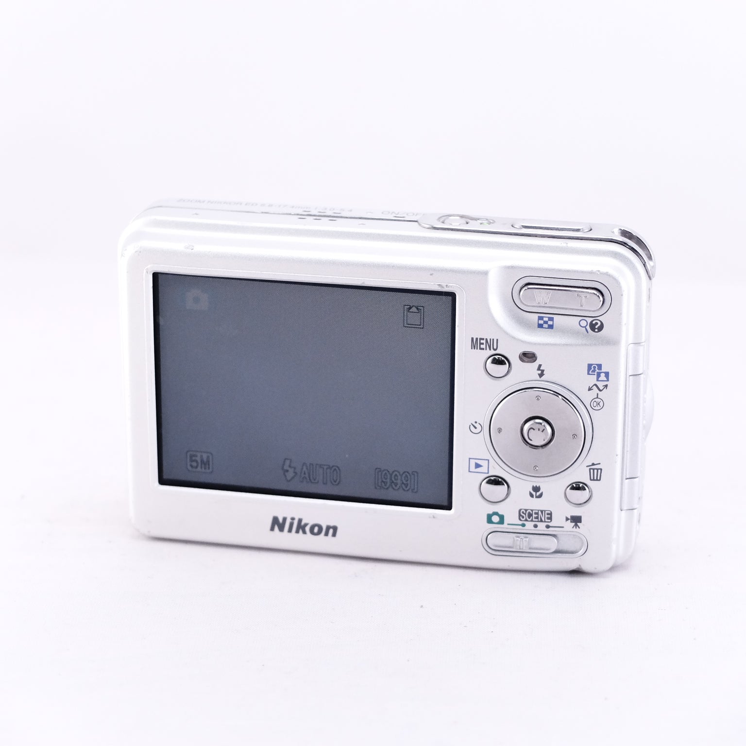 2005　Nikon COOLPIX S1（メモリーカード&バッテリー/充電器付き）