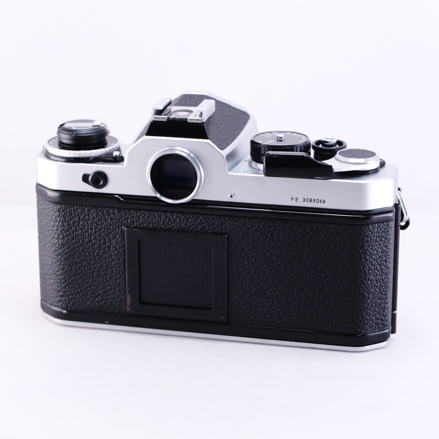 Nikon FE (Silver)　1978年誕生