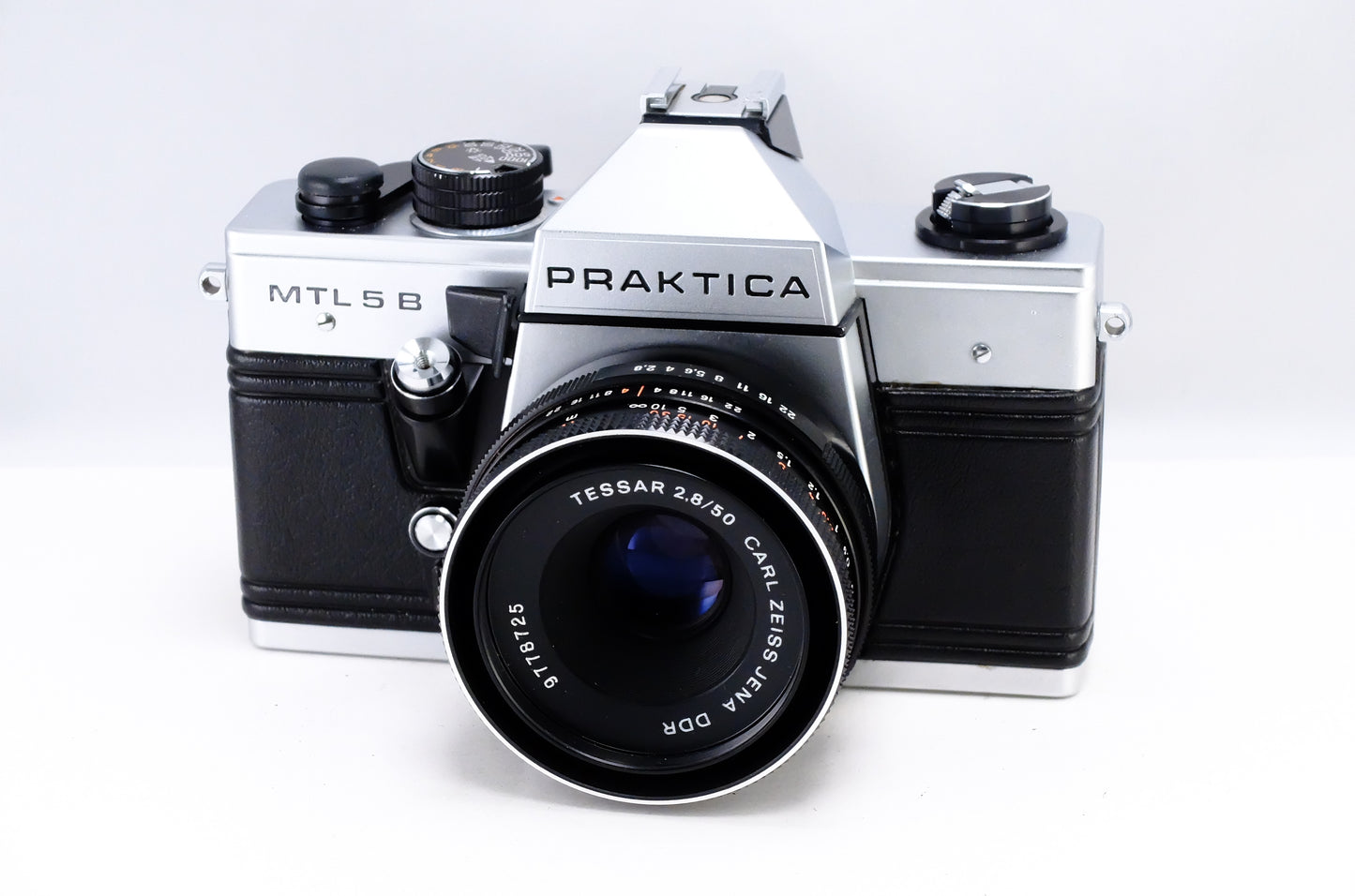 【PENTACON】Praktica MTL 5B + Carl Zeiss Jena Tessar 50mm F2.8 [M42マウント]