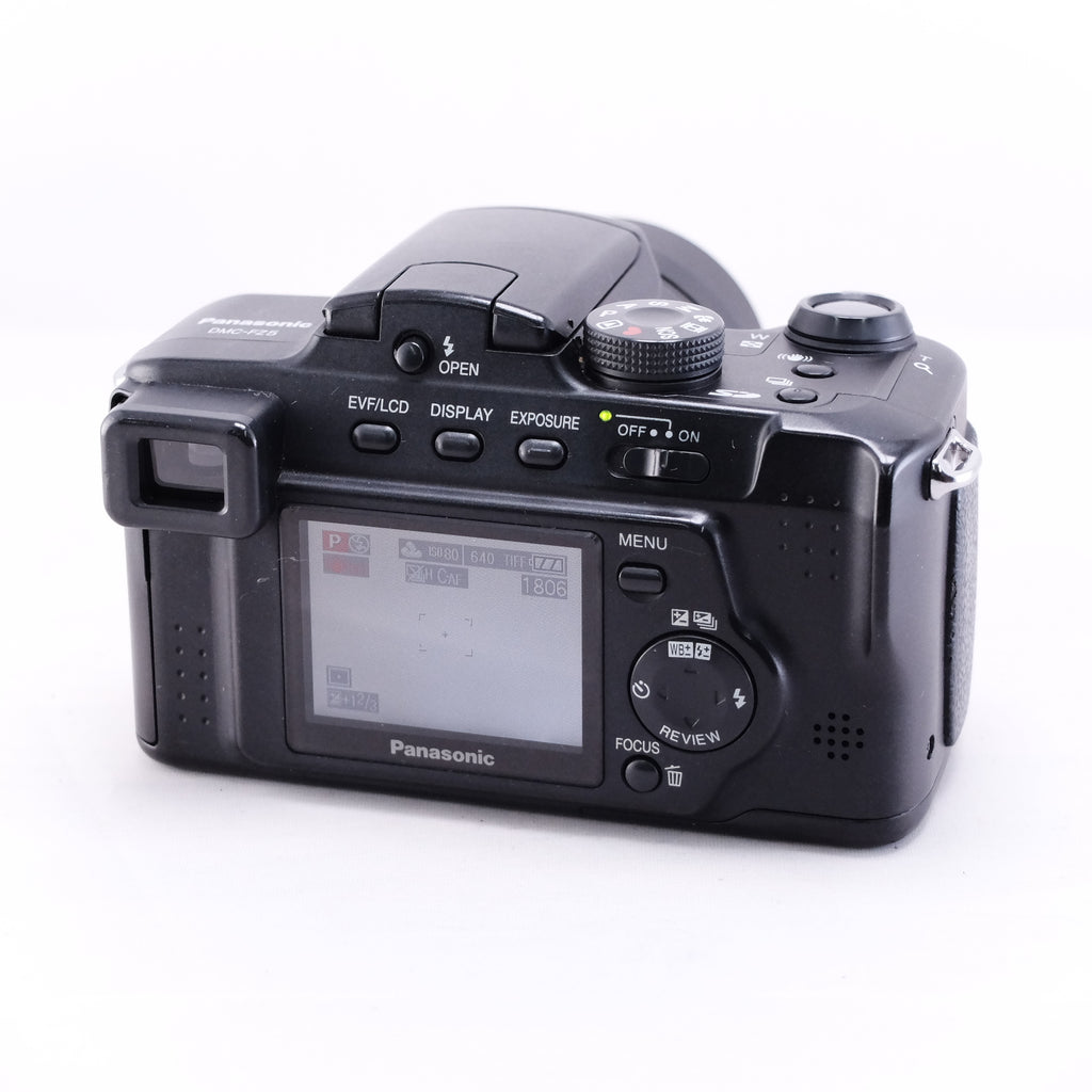 2005　Panasonic LUMIX DMC-FZ5（メモリーカード&バッテリー/充電器付き）