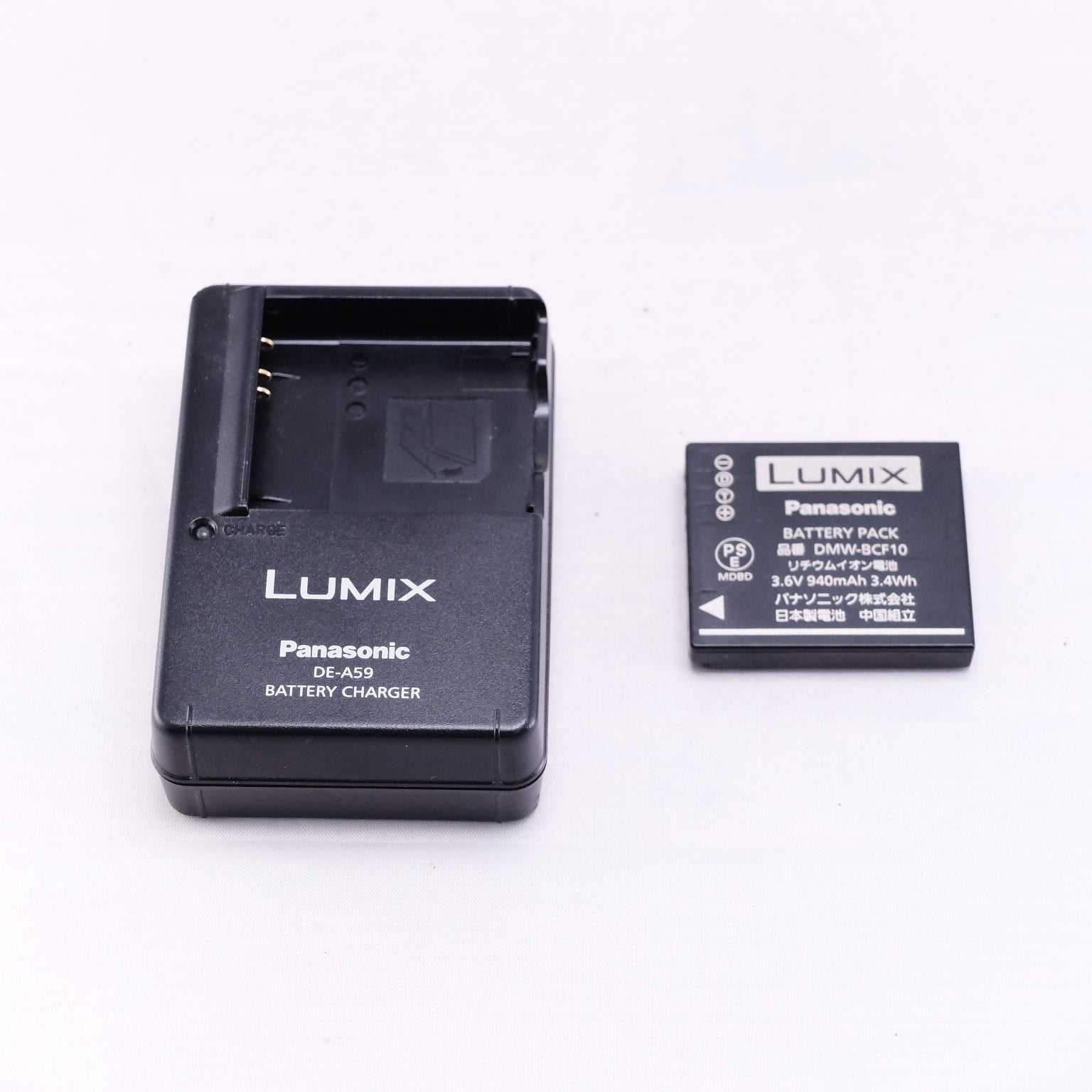 2009　Panasonic LUMIX DMC-FX40（メモリーカード&バッテリー/充電器付き）