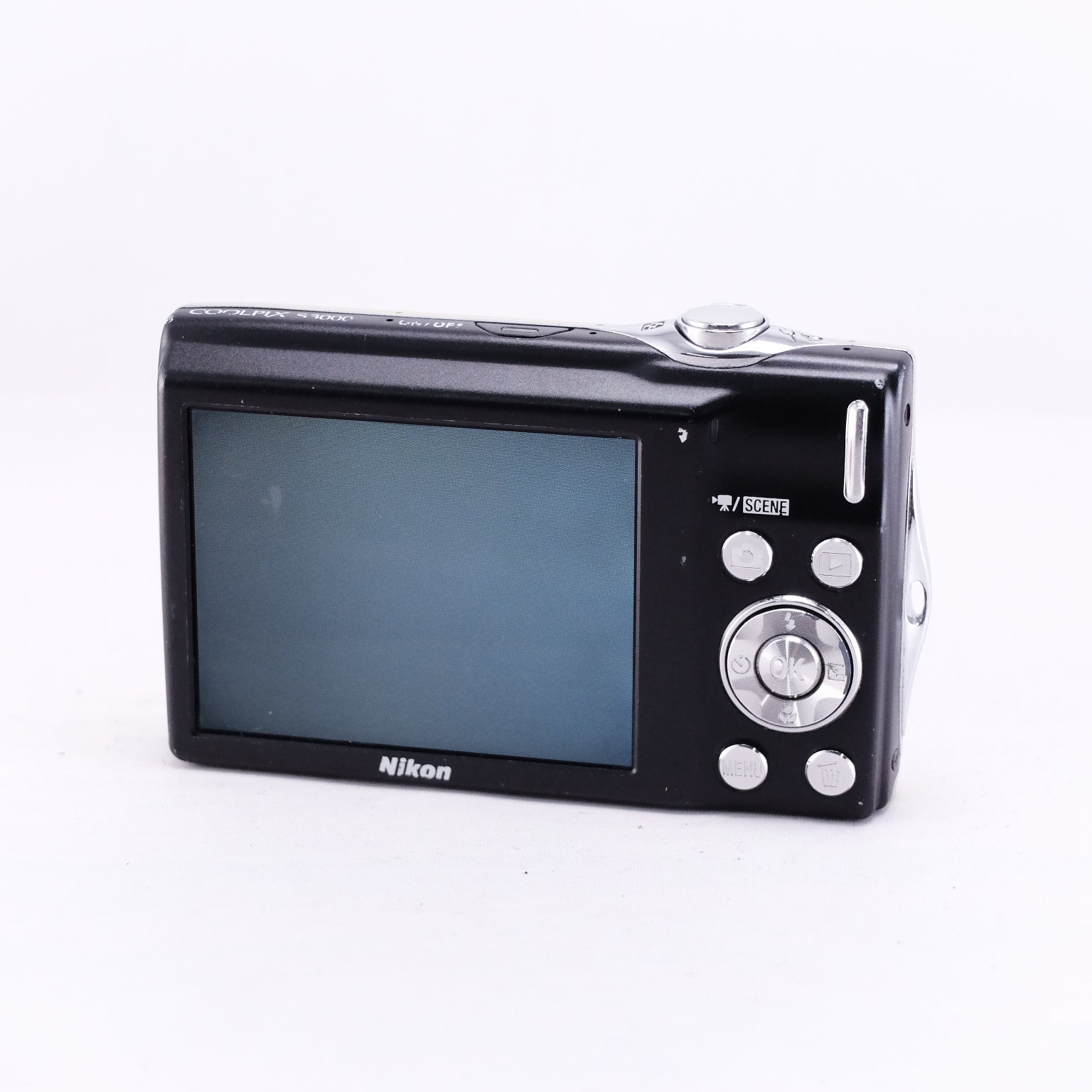 2010　Nikon COOLPIX S3000（メモリーカード&バッテリー/充電器付き）