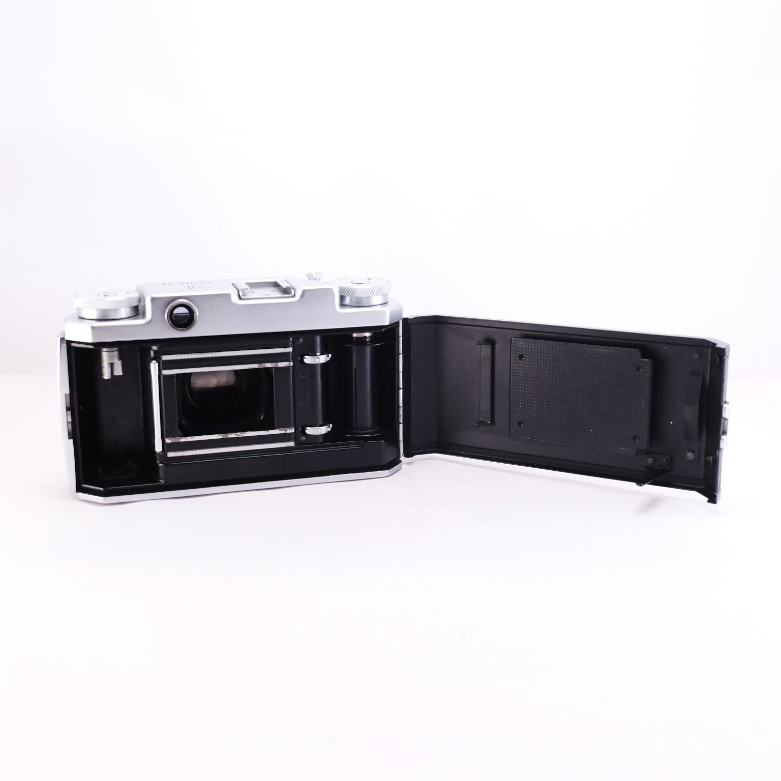 Konica IIA – 東京CAMERA
