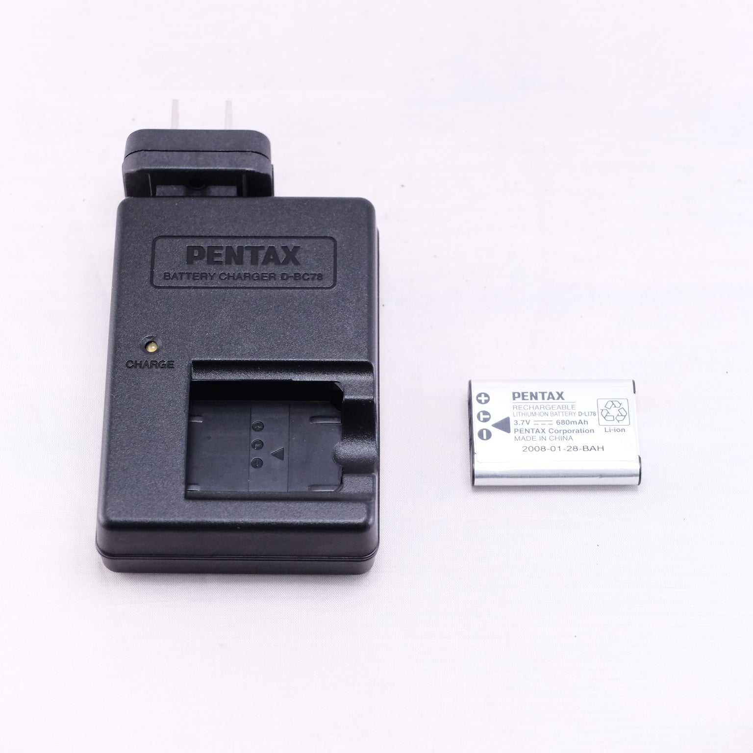 2008　PENTAX Optio M50（メモリーカード&バッテリー/充電器付き）