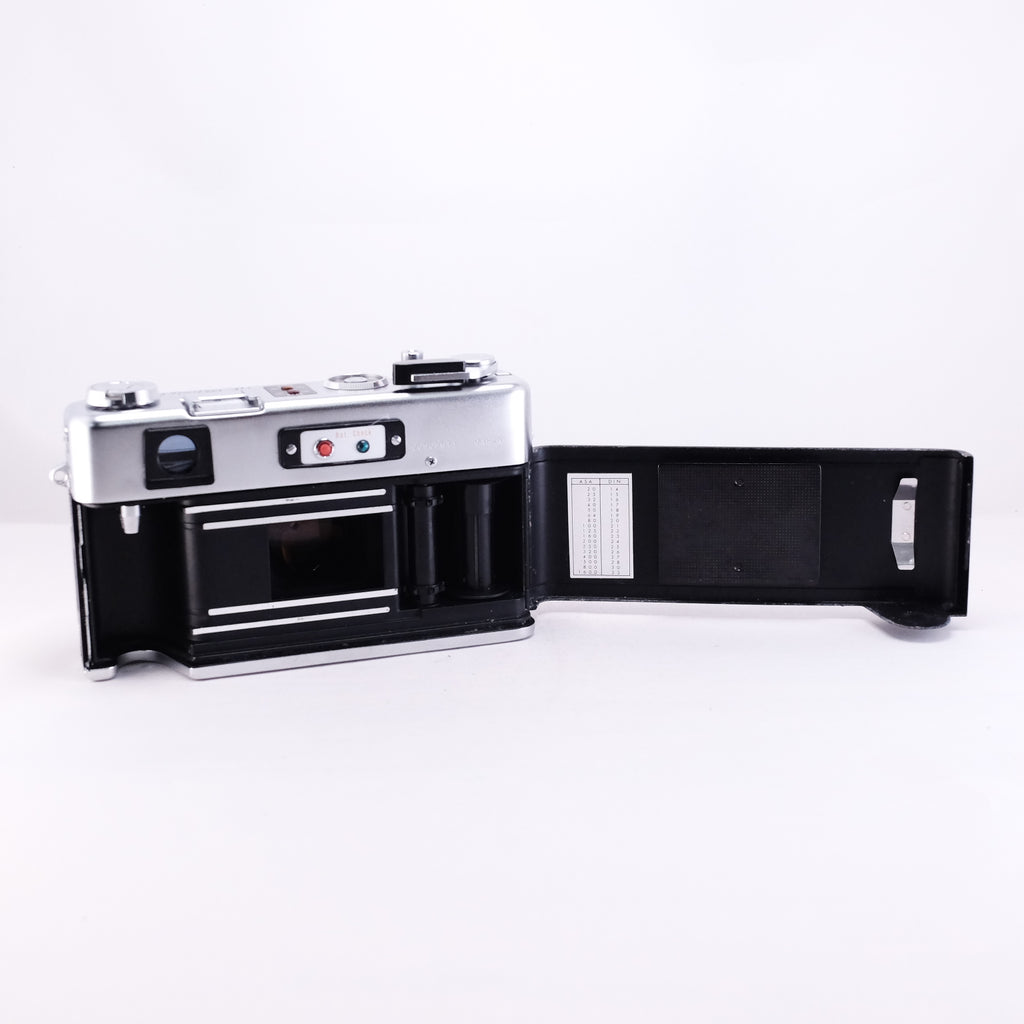 YASHICA Electro 35 初代（Silver）