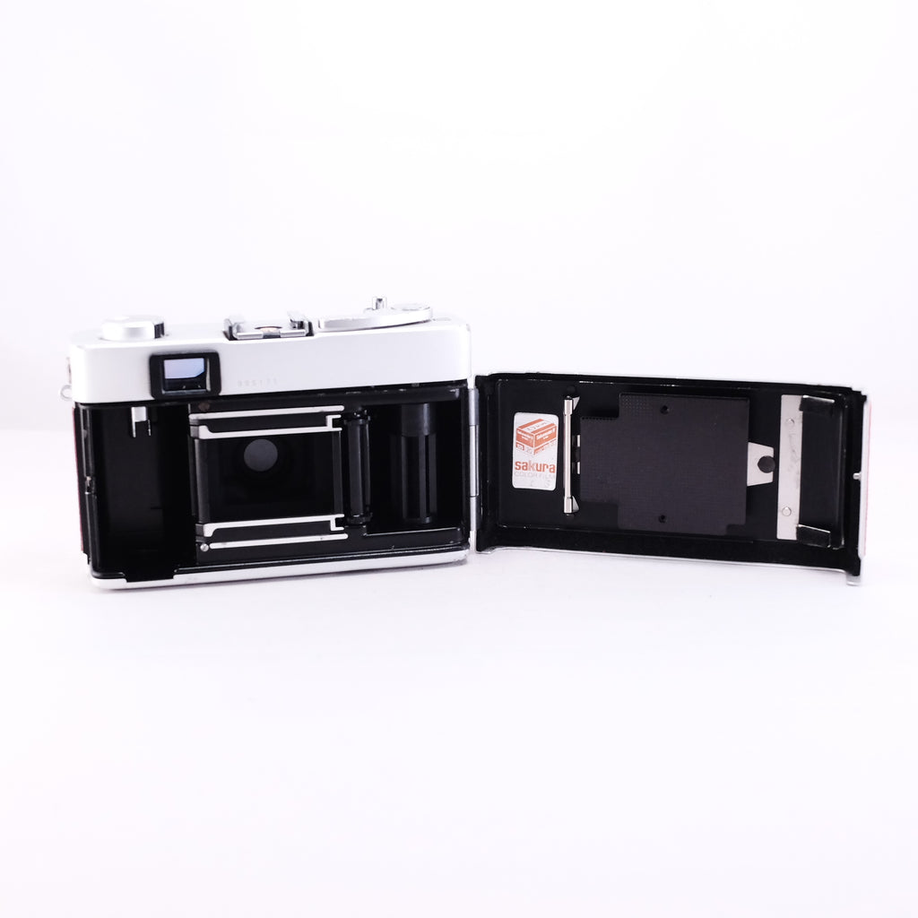 Konica C35 Flashmatic (Cherry Red) ※整備済み
