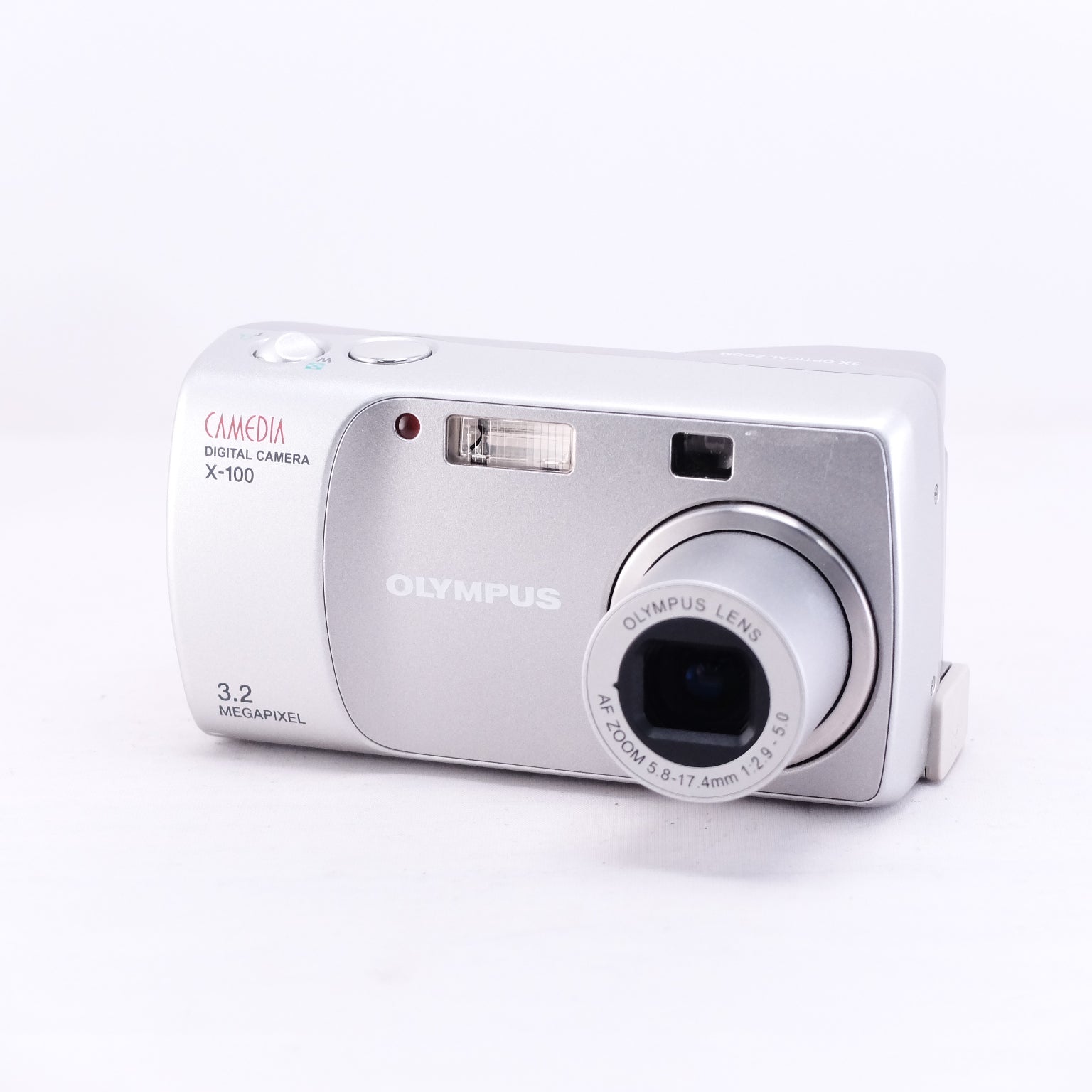 2005　OLYMPUS CAMEDIA X-100（メモリーカード&電池付き）