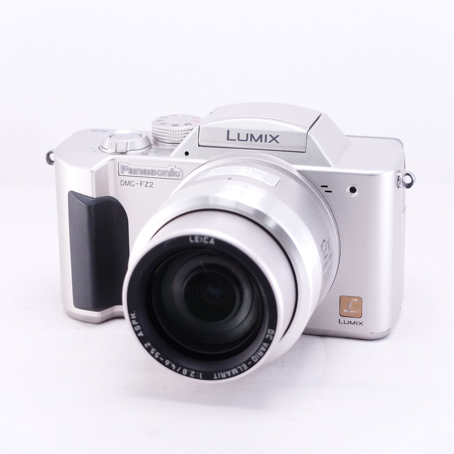 2003　Panasonic LUMIX DMC-FZ2（メモリーカード&バッテリー/充電器付き）