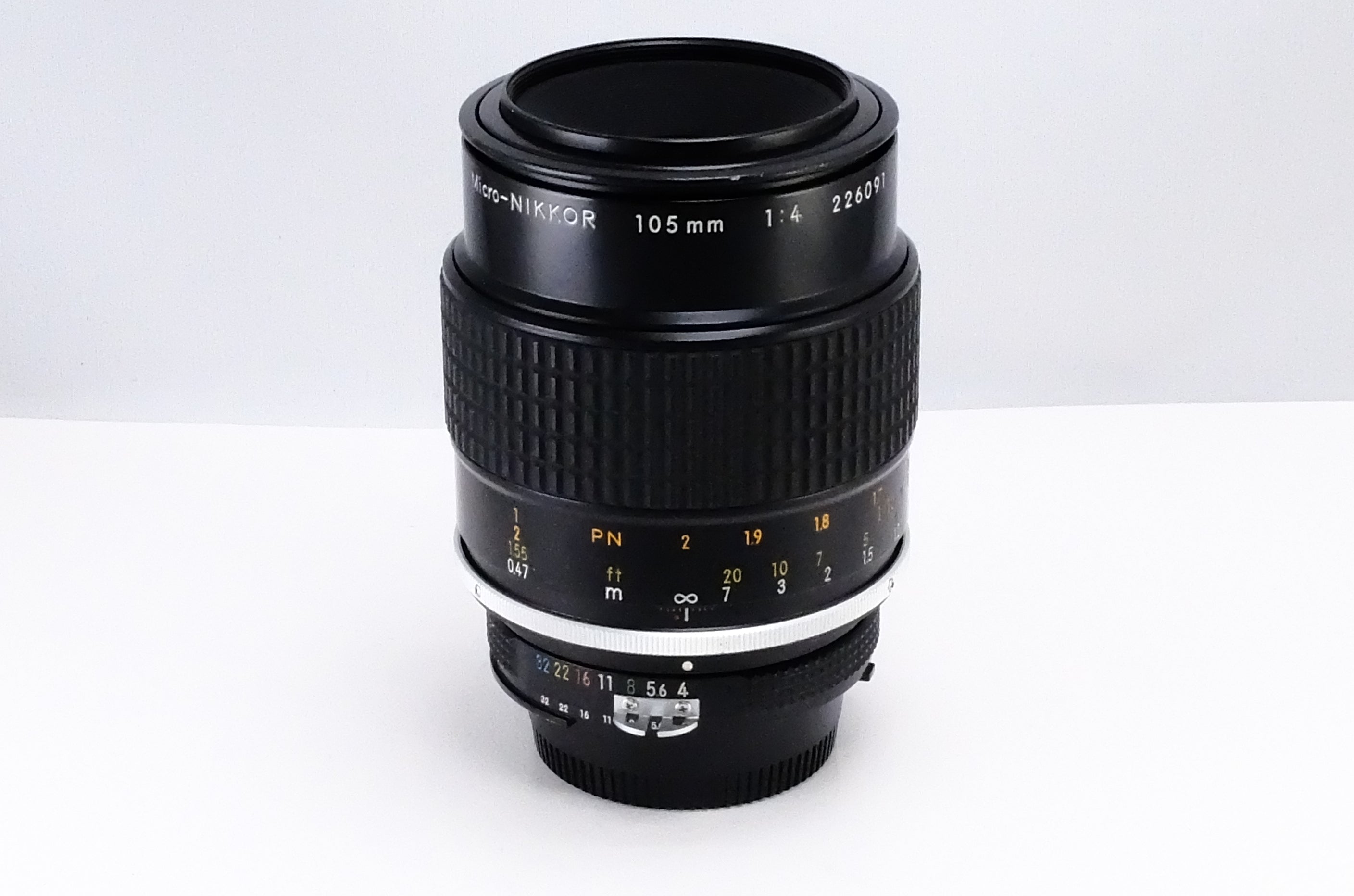 Nikon】Micro-NIKKOR 105mm F4 Ai [ニコンFマウント] – 東京CAMERA