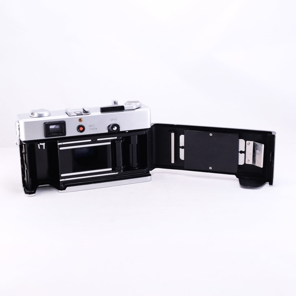 OLYMPUS 35UC (Silver)　1973年誕生