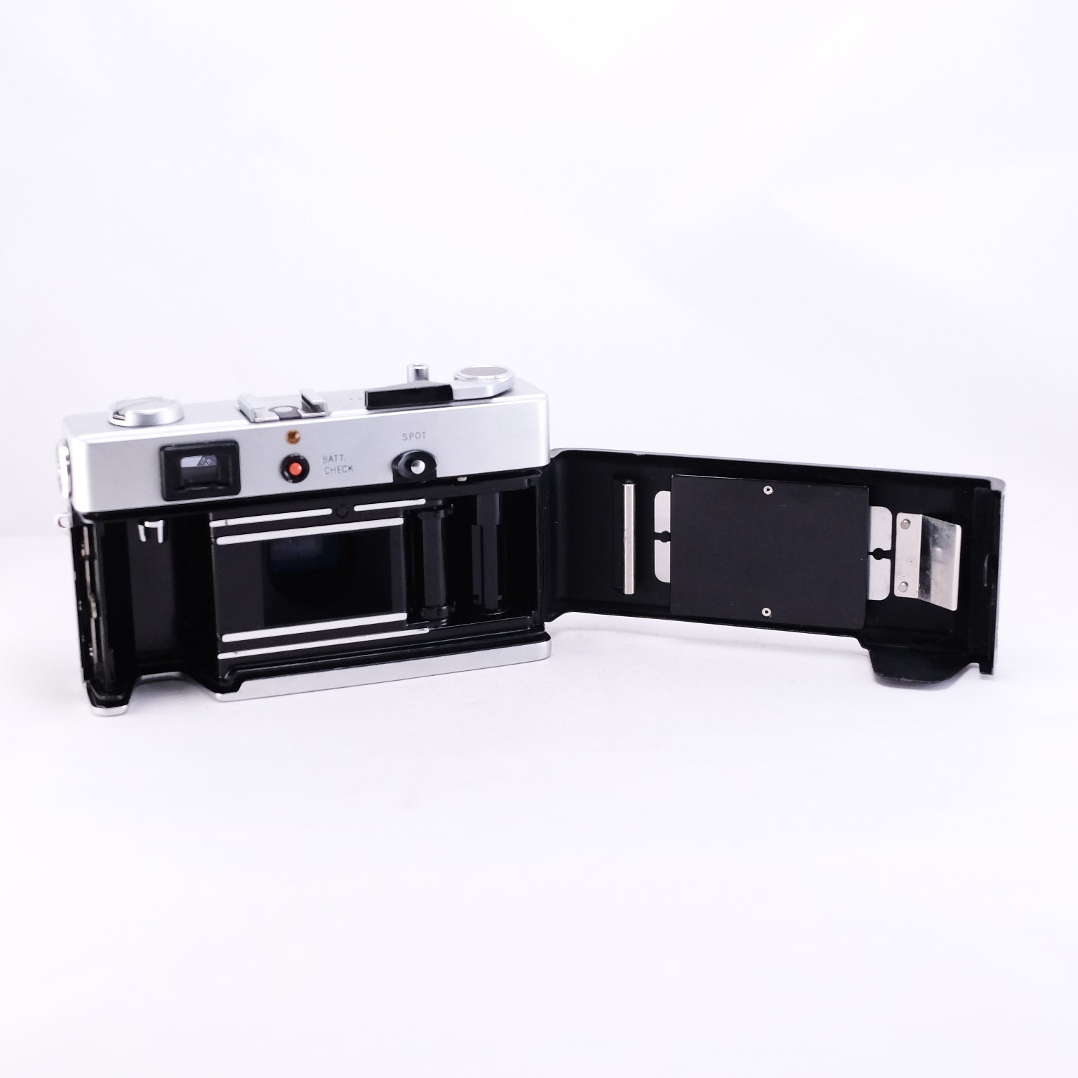 OLYMPUS 35UC (Silver)　1973年誕生
