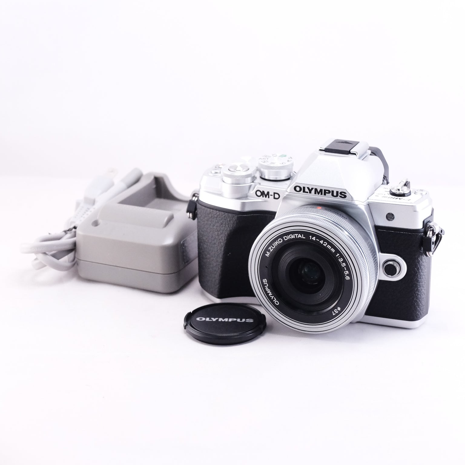 OLYMPUS | 秋葉原のカメラショップ 東京CAMERA