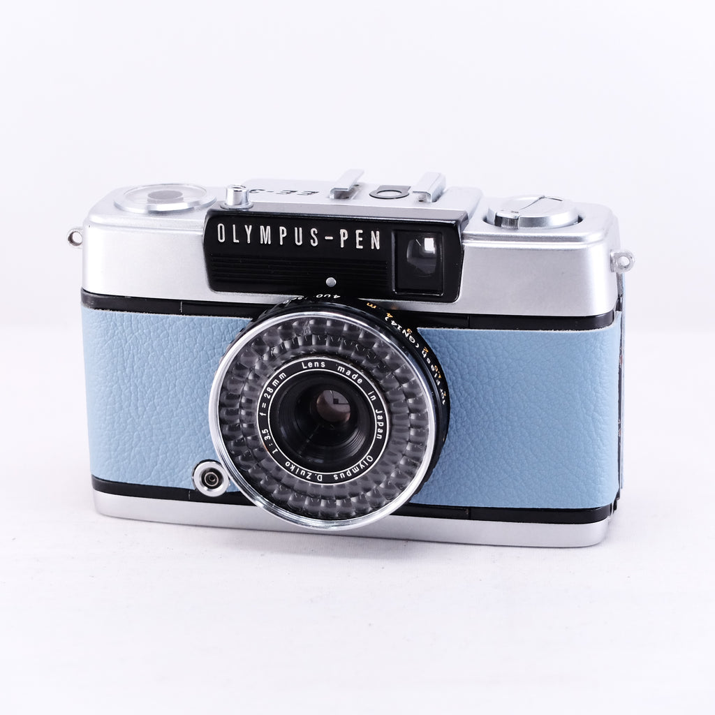 OLYMPUS PEN EE-3 (Salvia Blue)　1973年誕生