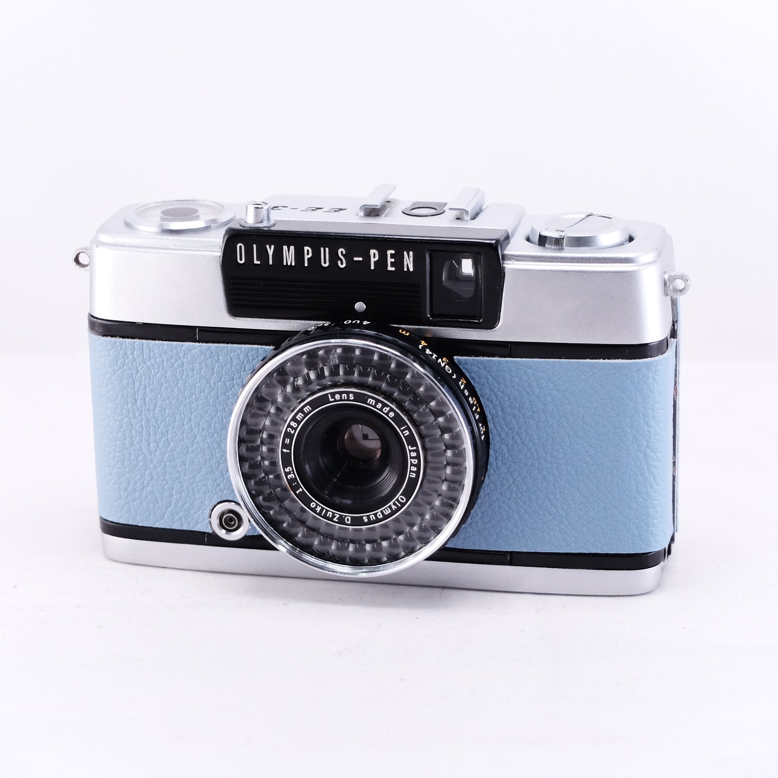 OLYMPUS PEN EE-3 (Salvia Blue)　1973年誕生