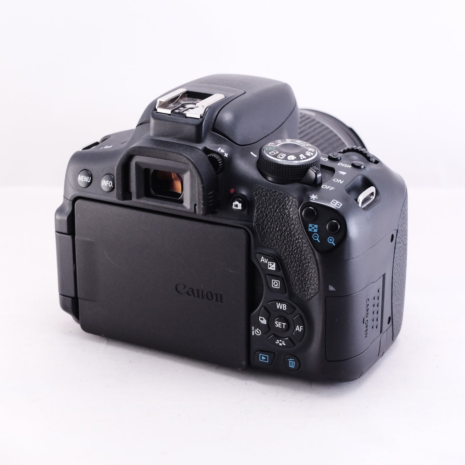 Canon EOS Kiss X8i + FE-S 18-55mm F3.5-5.6 IS