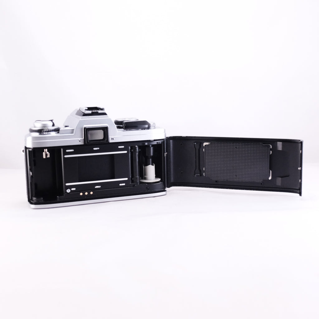 MINOLTA X-700 (Silver) + MD ROKKOR 50mm F1.7