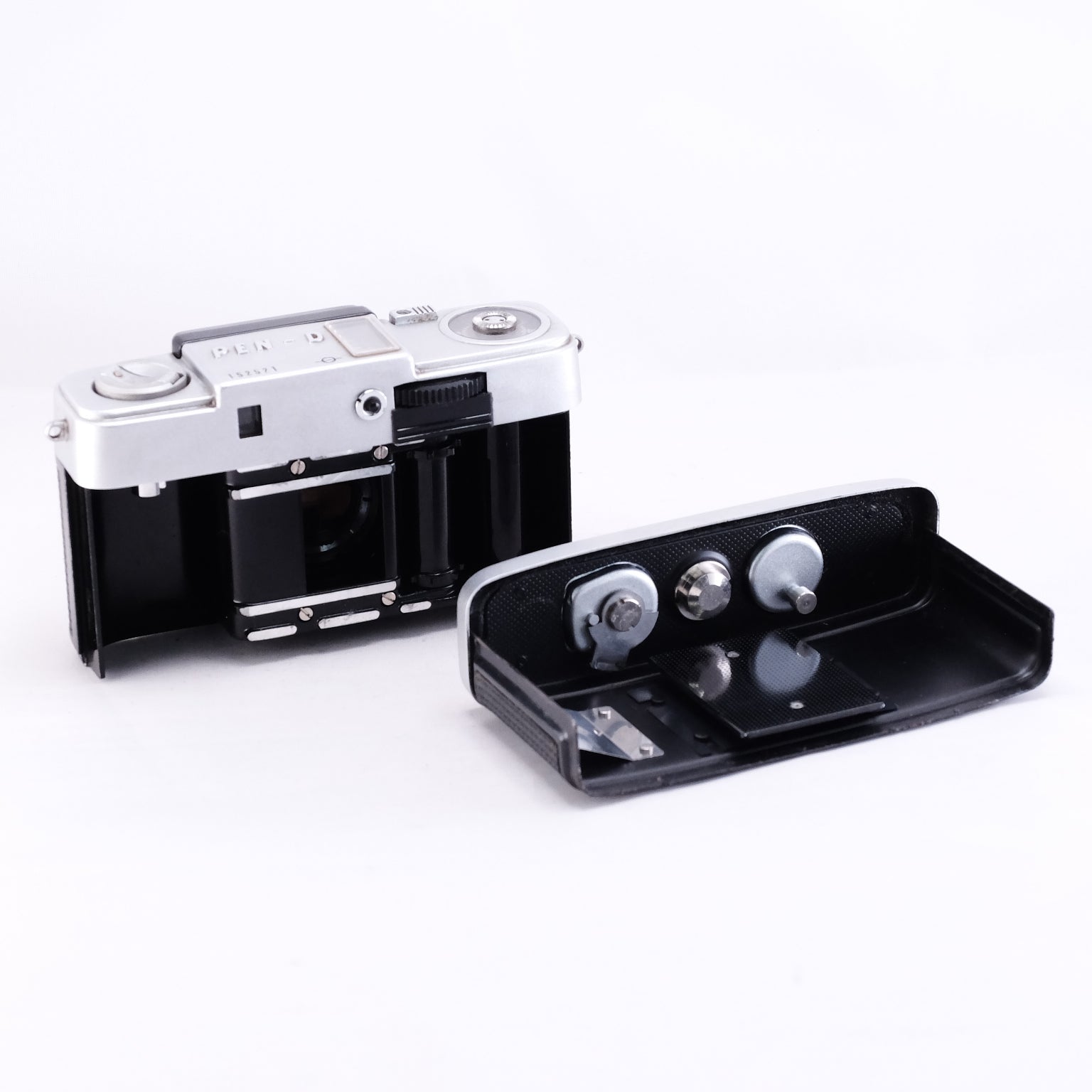 OLYMPUS PEN-D2 (露出計不動）