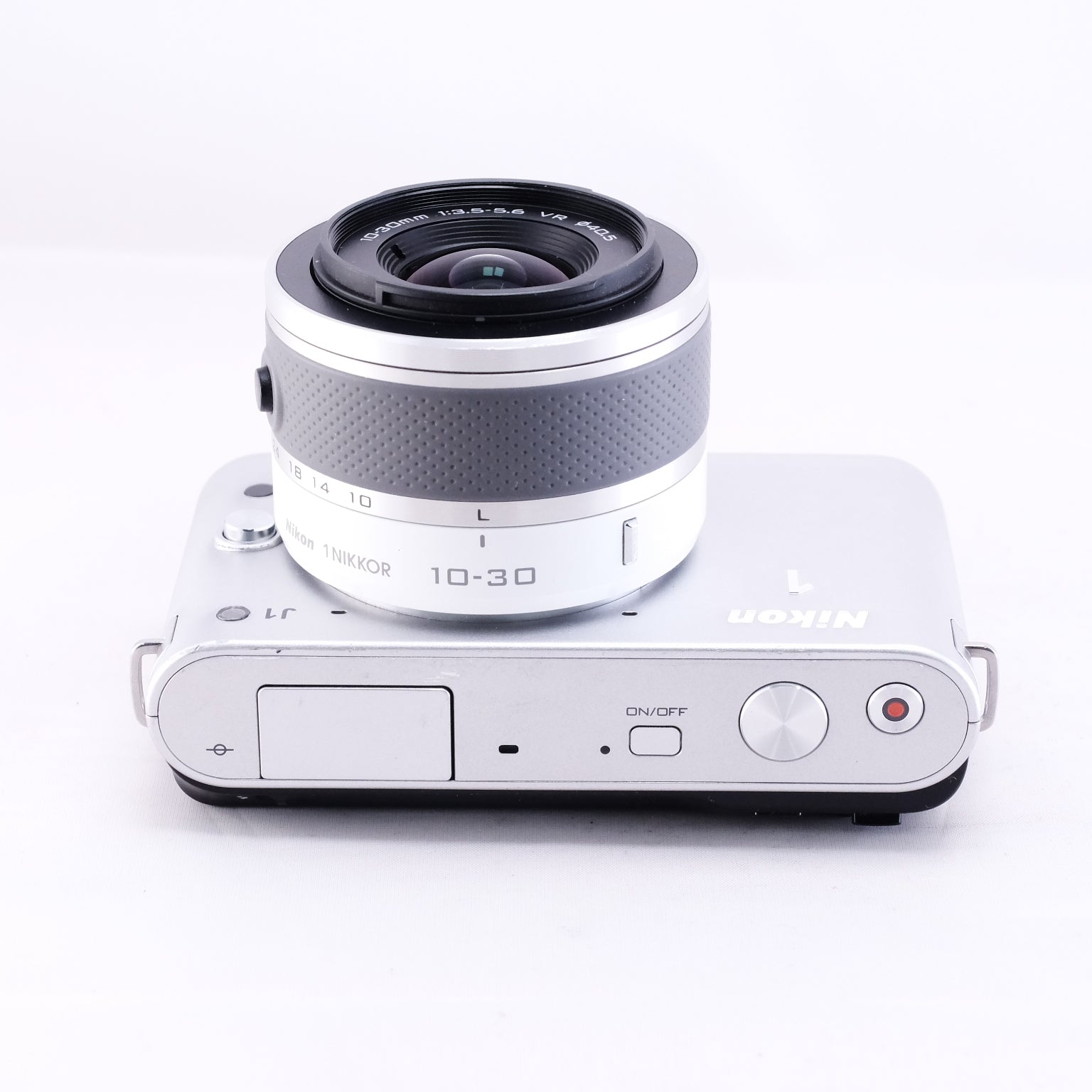 Nikon 1 J1（Silver）+ 1 NIKKOR 10-30mm F3.5-5.6