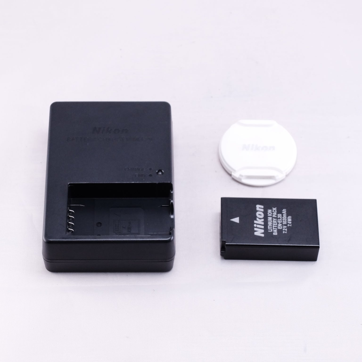 Nikon 1 J1（Silver）+ 1 NIKKOR 10-30mm F3.5-5.6