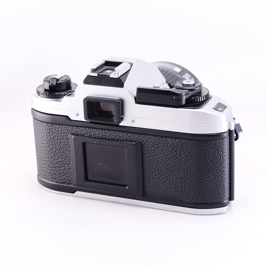 Nikon FG-20 (Silver)+ AF NIKKOR 35-70/3.5-4.5
