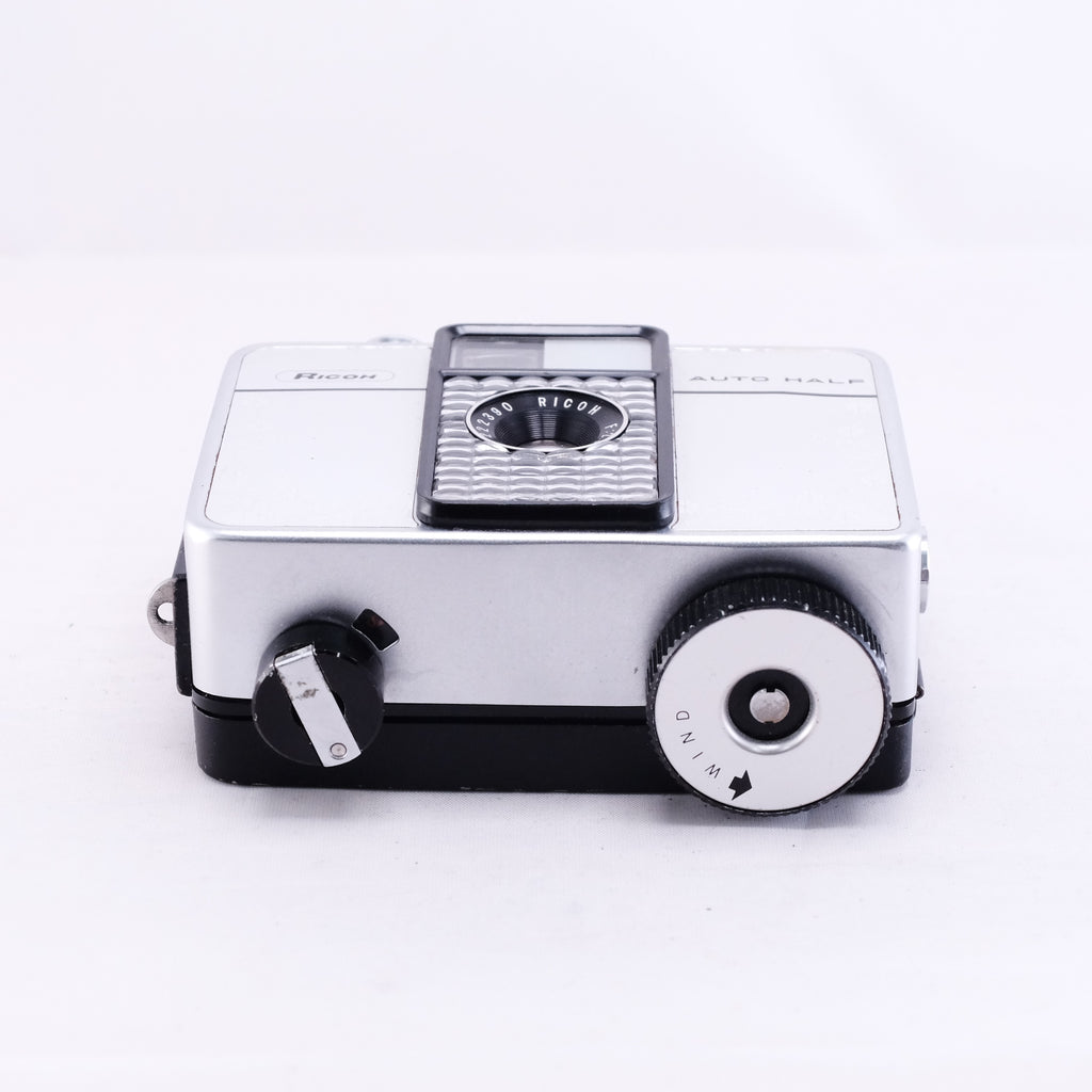 RICOH AUTO HALF E (White Flower)