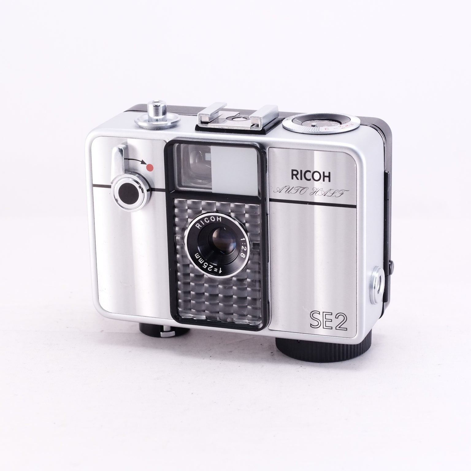 Ricoh AUTO HALF SE (Silver)