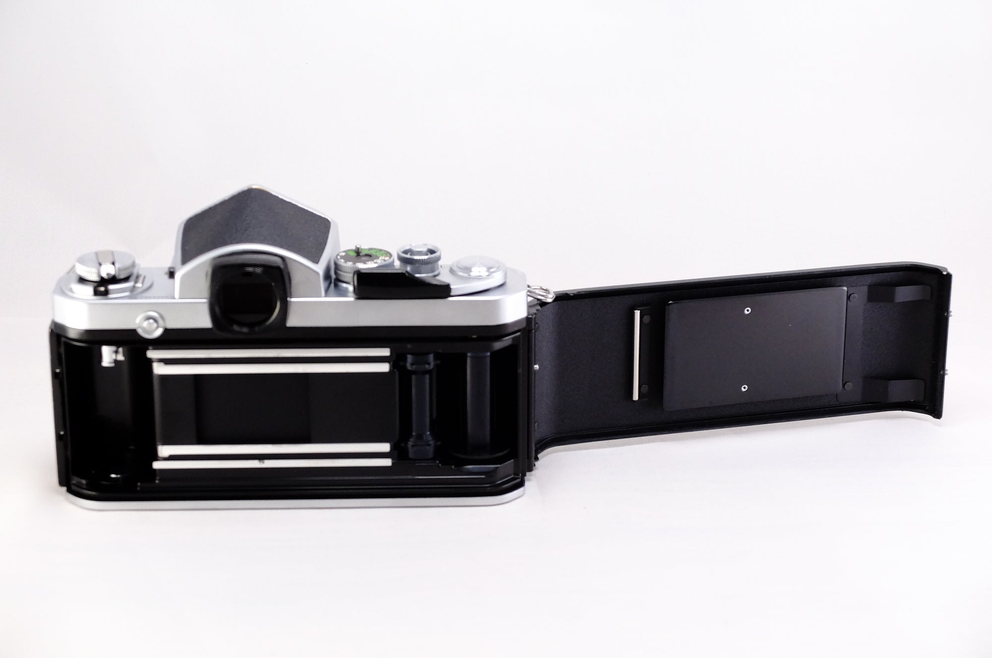 【Nikon】 F2 アイレベル (Silver) ＊Nikon修理技術認定店にて整備済み　[1254045879871] | 東京CAMERA
