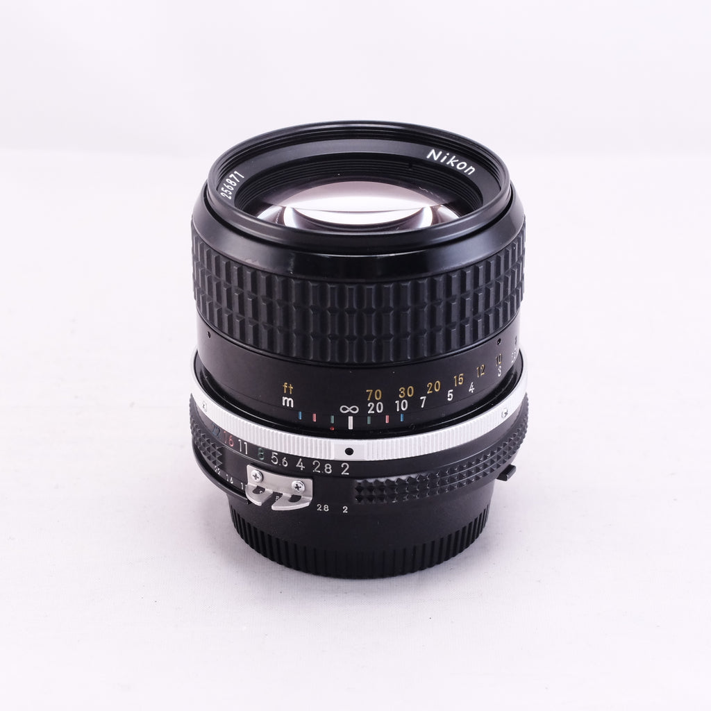 Nikon Ai NIKKOR 85mm F2 [F]