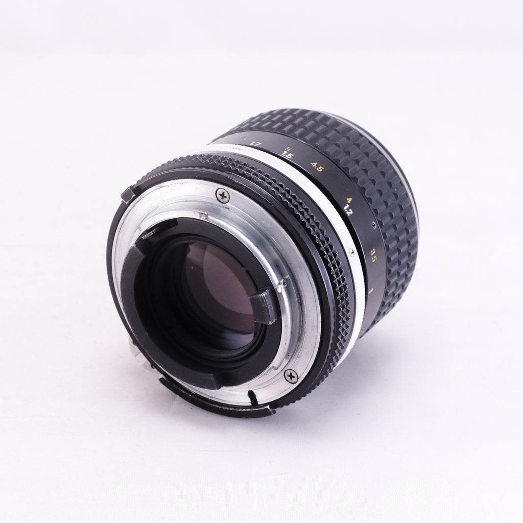 Nikon Ai NIKKOR 85mm F2 [F]